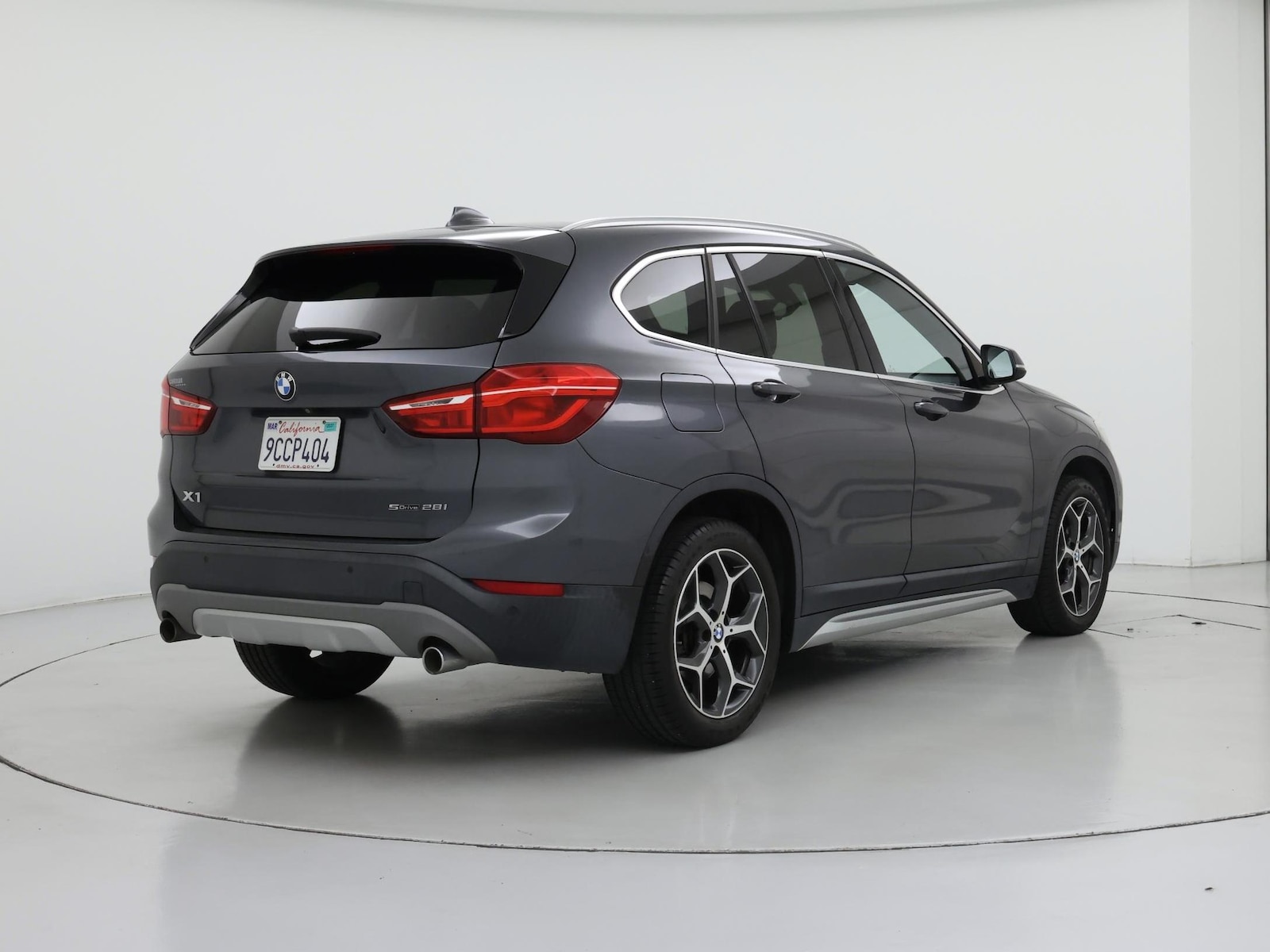 2018 BMW X1 28i - Photo 9