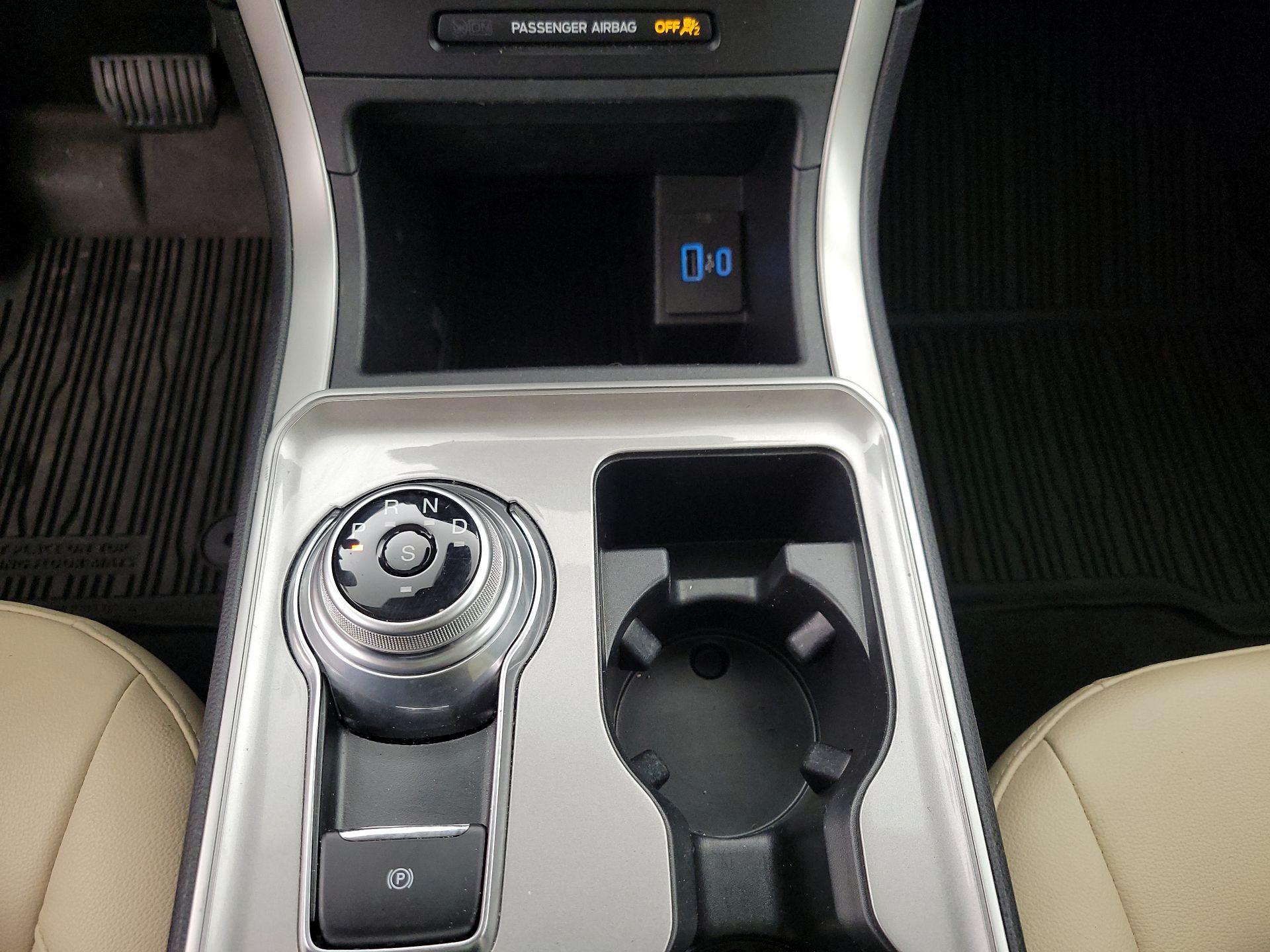 Thumbnail: 2024 Ford Edge - 17