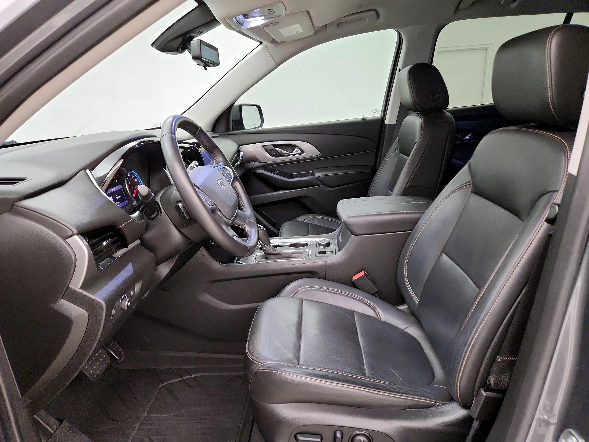 Thumbnail: 2020 Chevrolet Traverse - 11