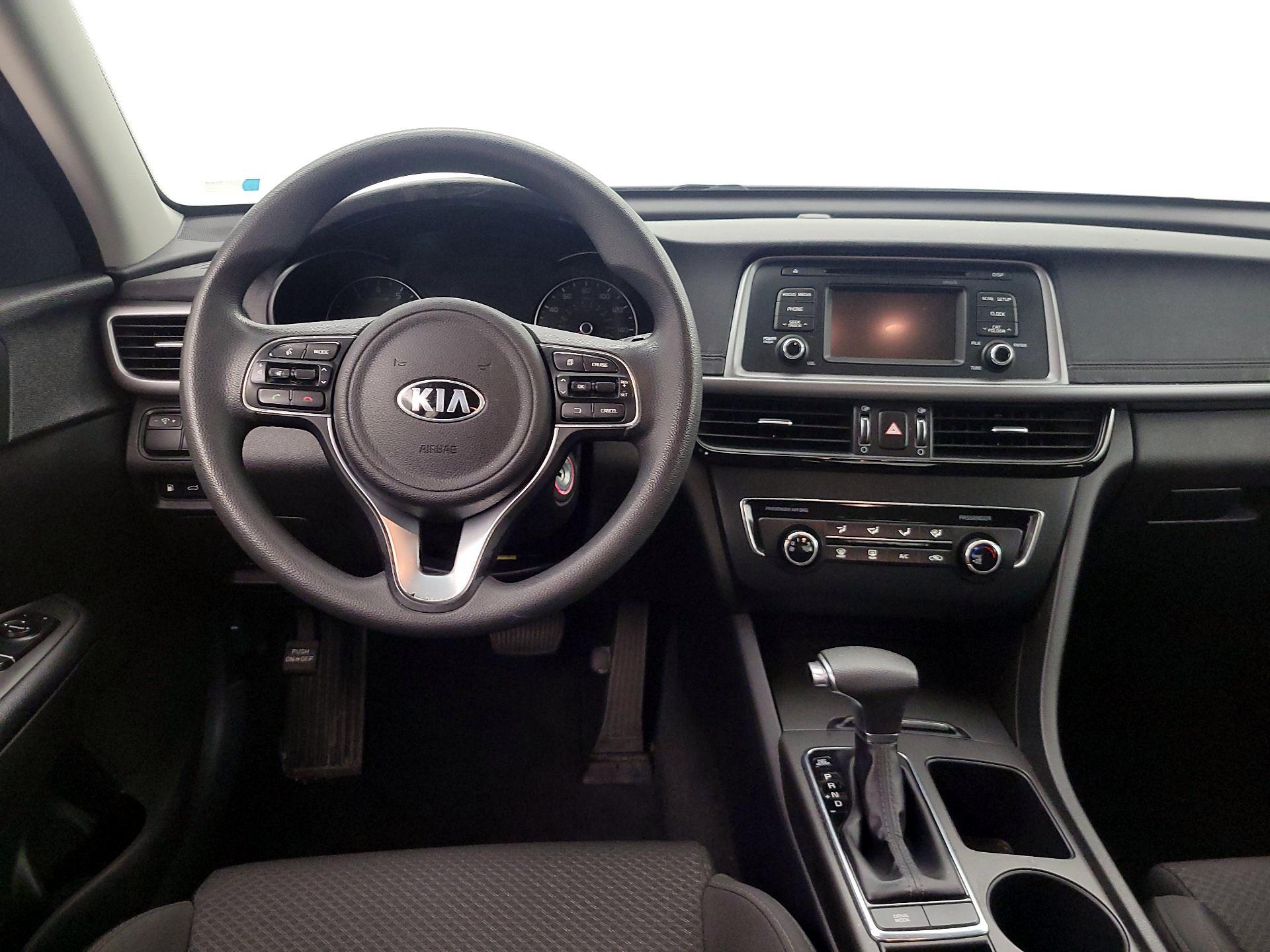 Thumbnail: 2016 Kia Optima - 10