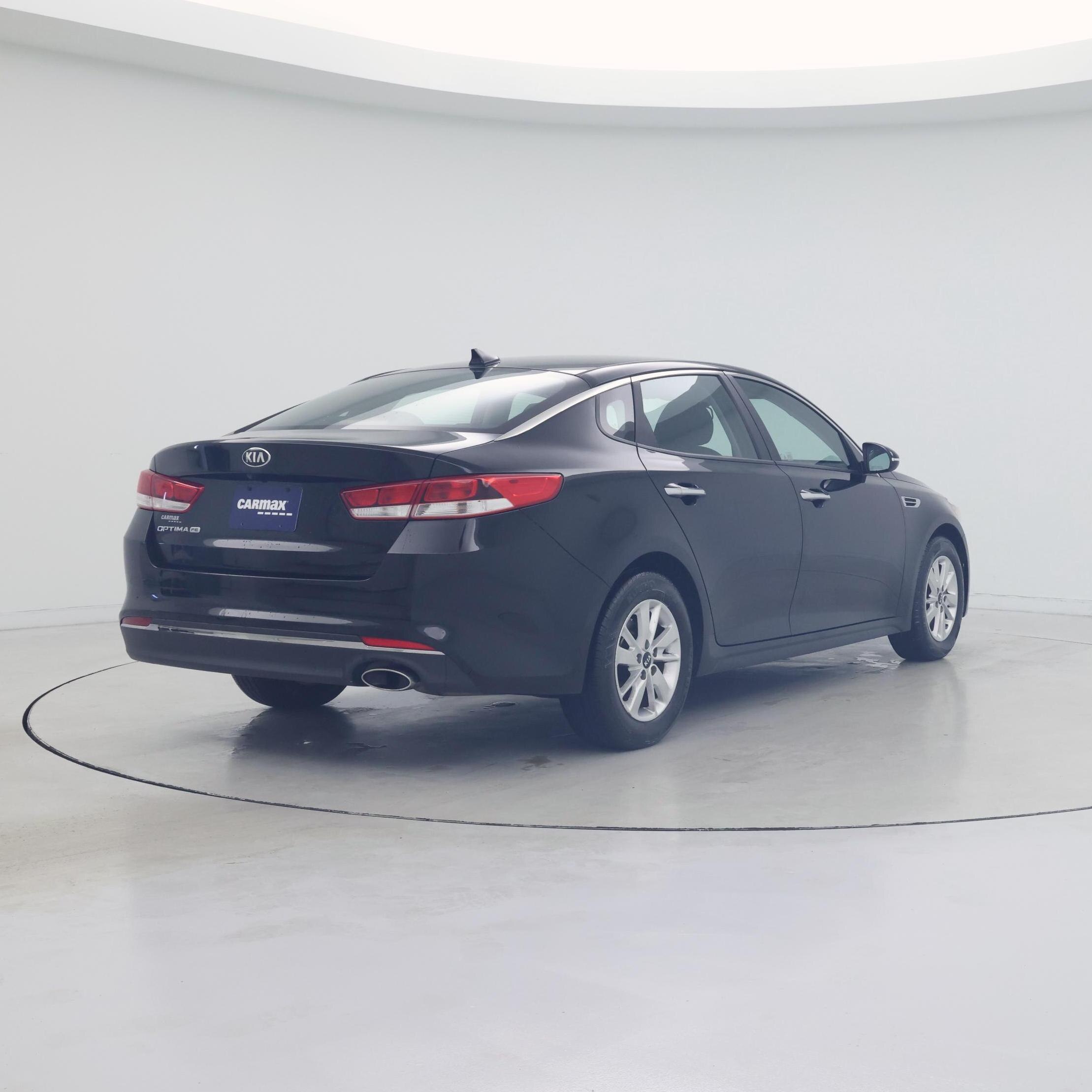Thumbnail: 2016 Kia Optima - 8