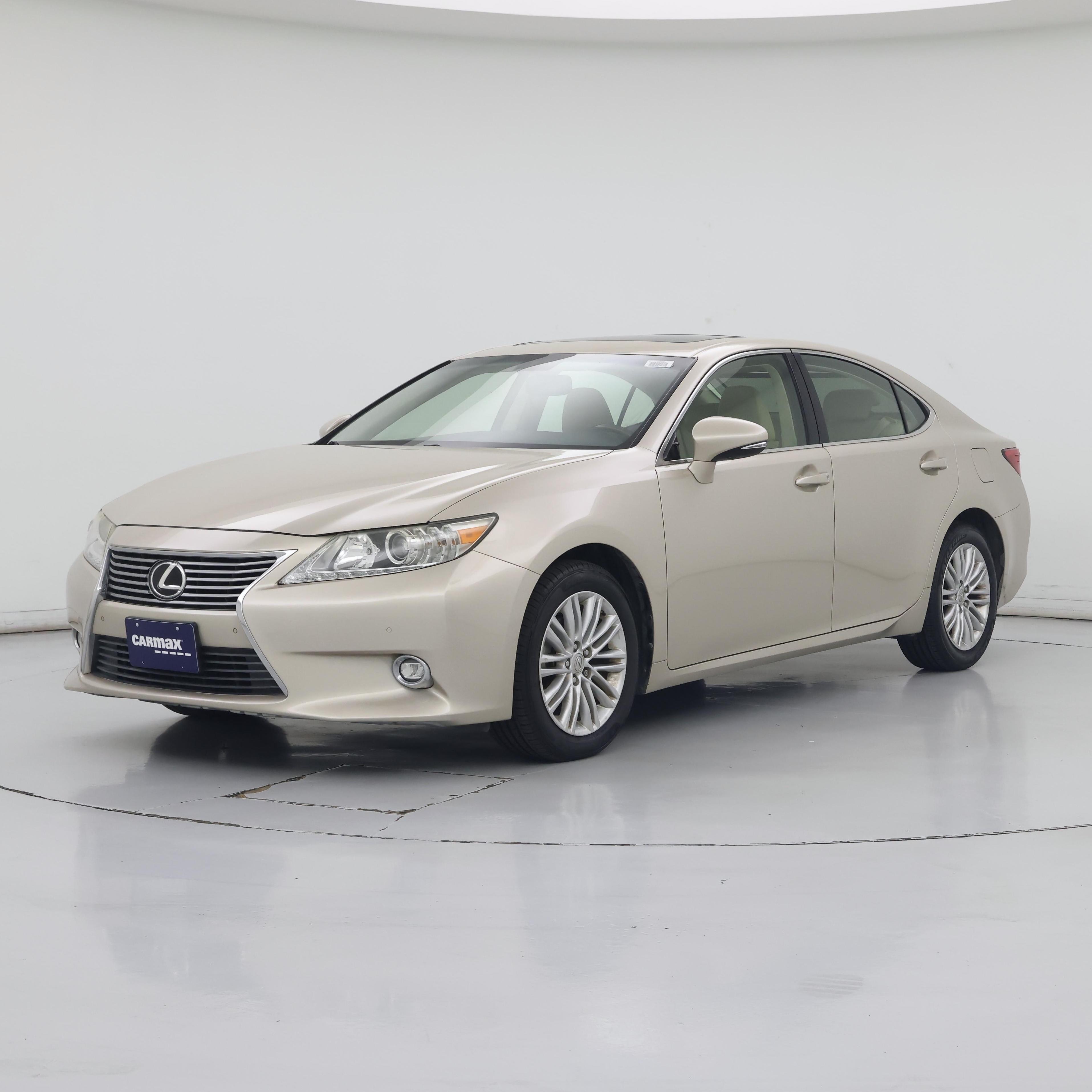 Thumbnail: 2015 Lexus ES - 4
