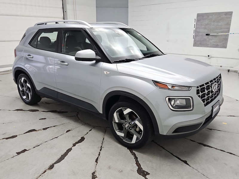 2022 Hyundai Venue SEL
