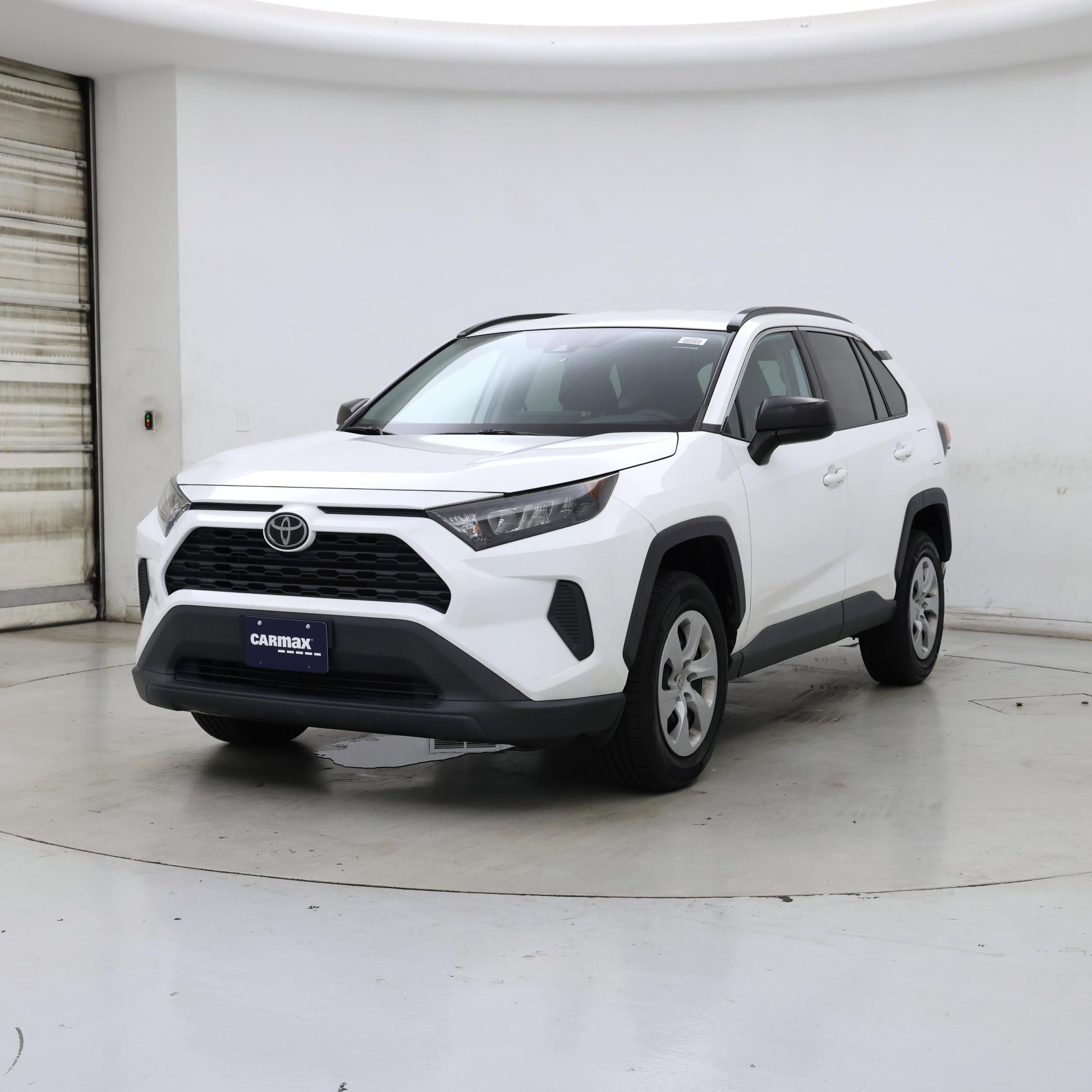Thumbnail: 2020 Toyota RAV4 - 4