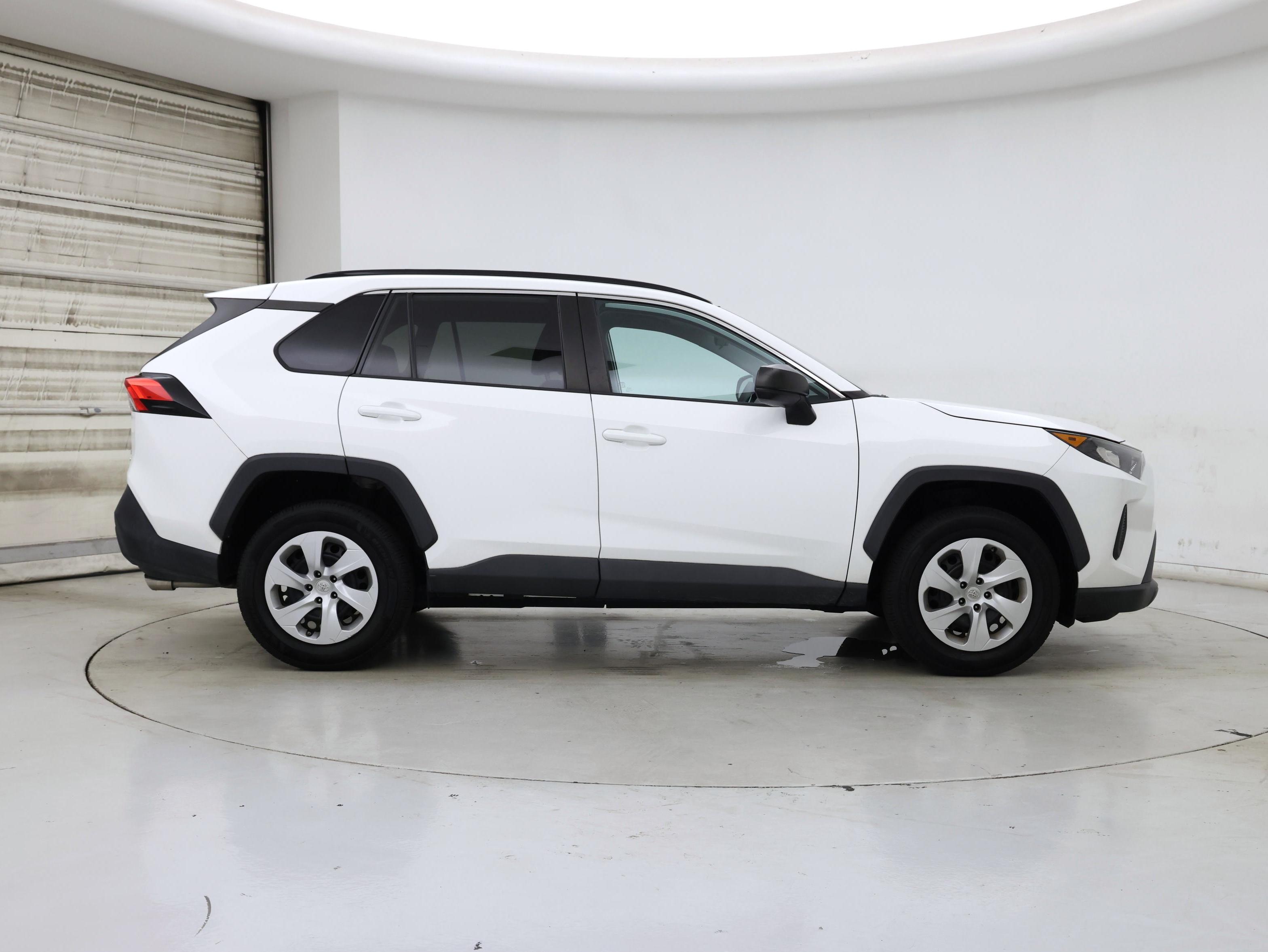Thumbnail: 2020 Toyota RAV4 - 7