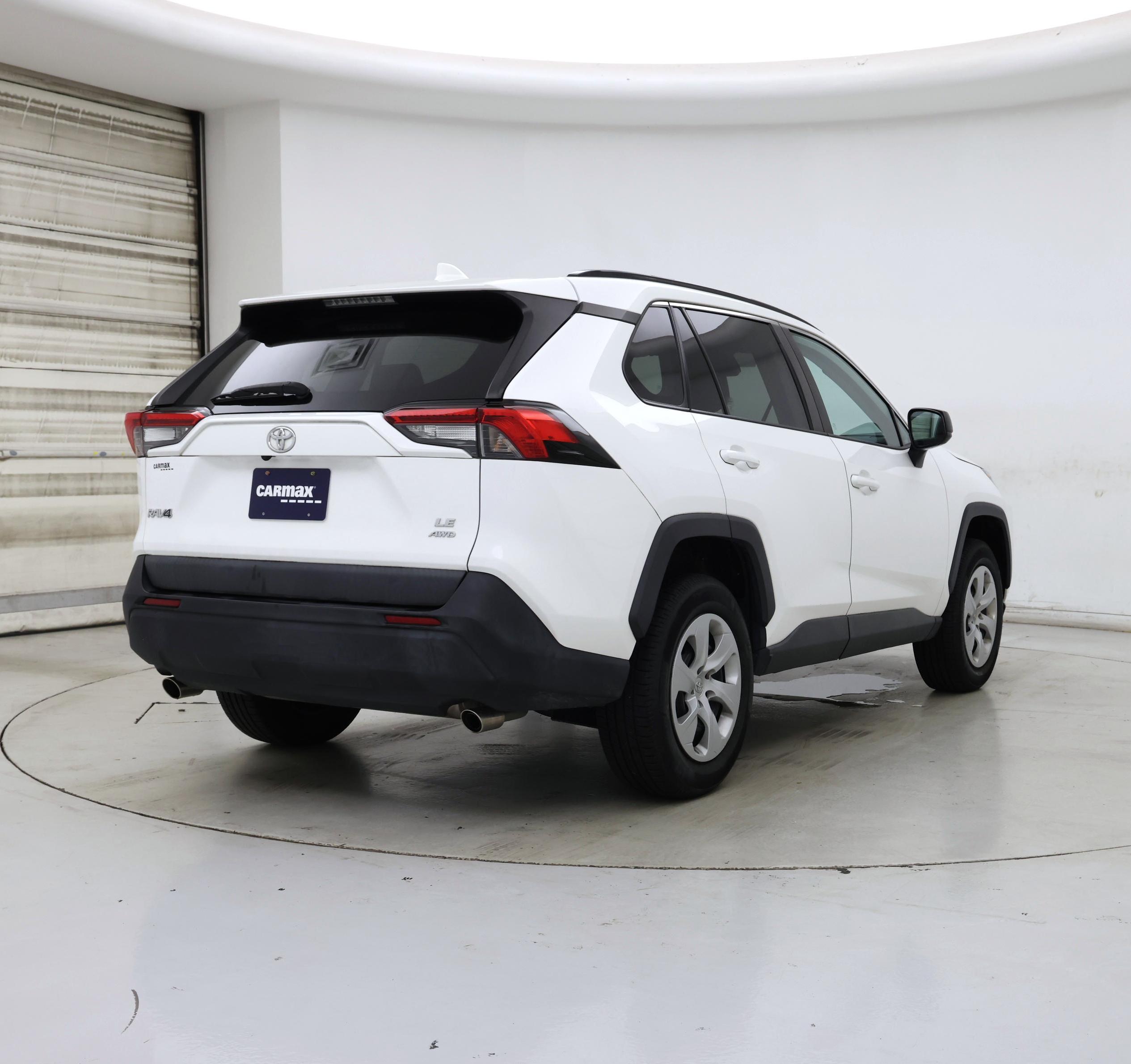 Thumbnail: 2020 Toyota RAV4 - 8