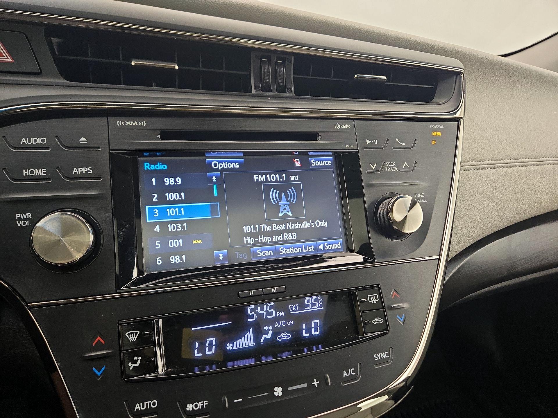 Thumbnail: 2018 Toyota Avalon - 15