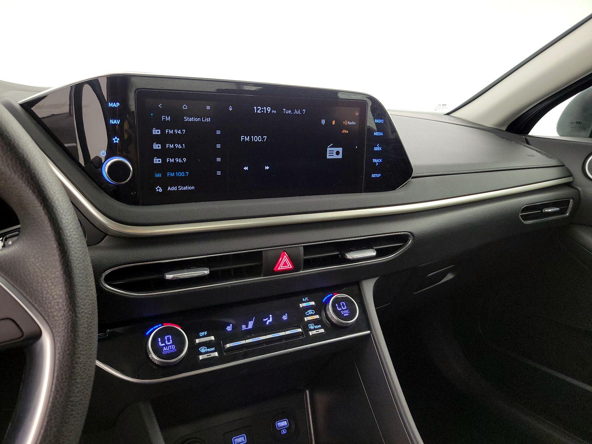 Thumbnail: 2023 Hyundai Sonata - 16
