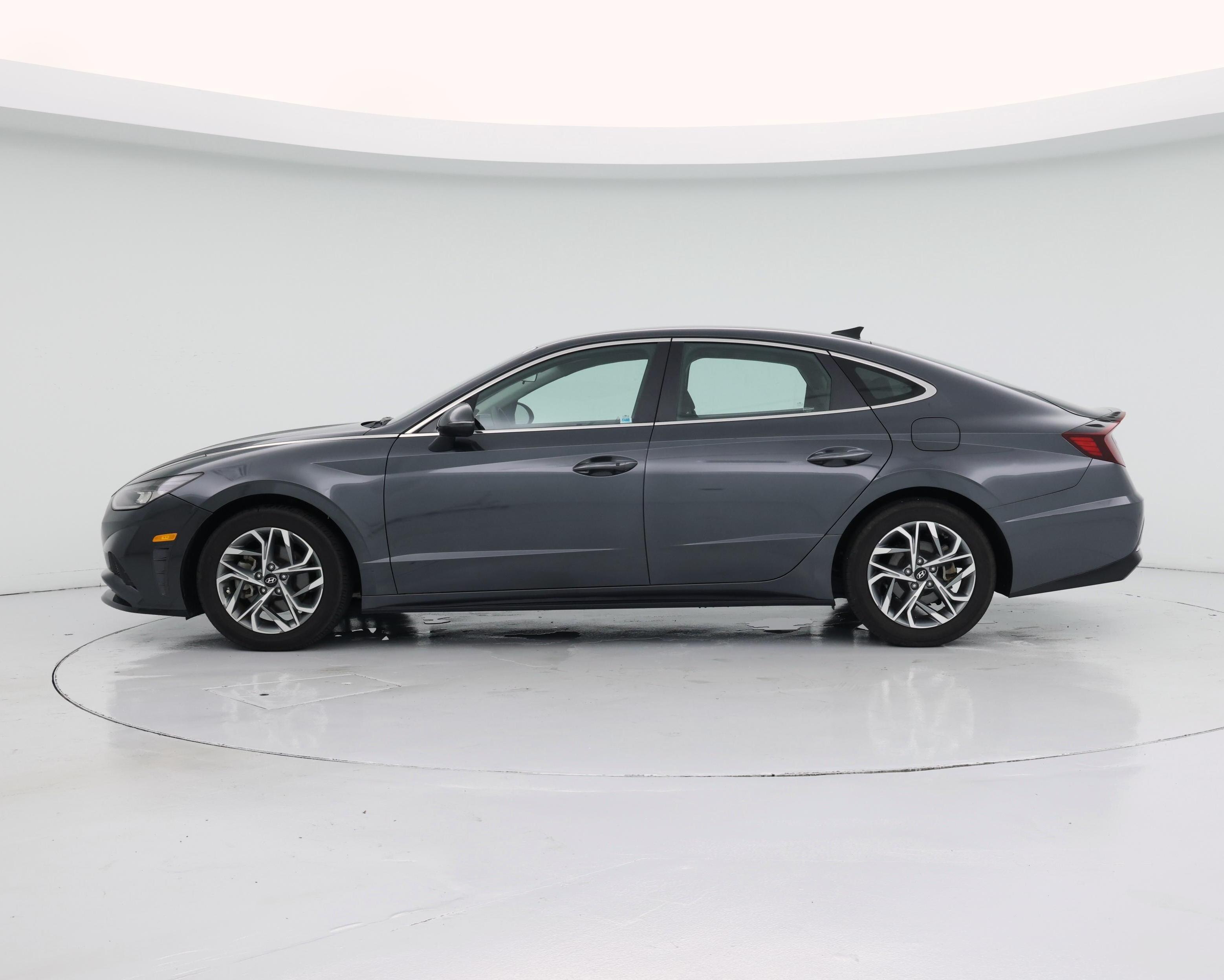 Thumbnail: 2023 Hyundai Sonata - 3