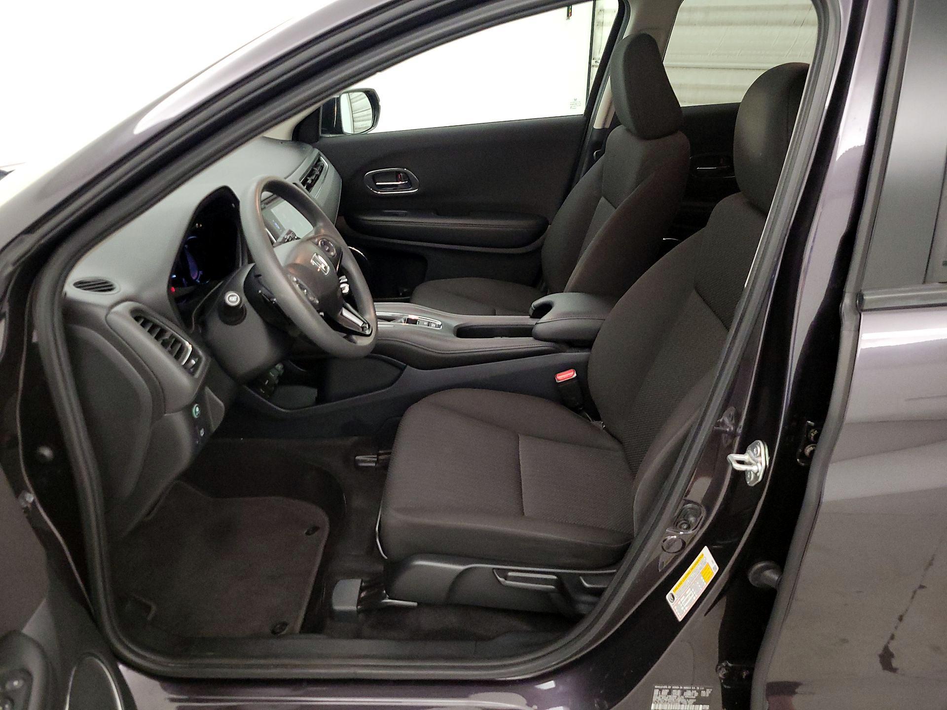 Thumbnail: 2018 Honda HR-V - 11