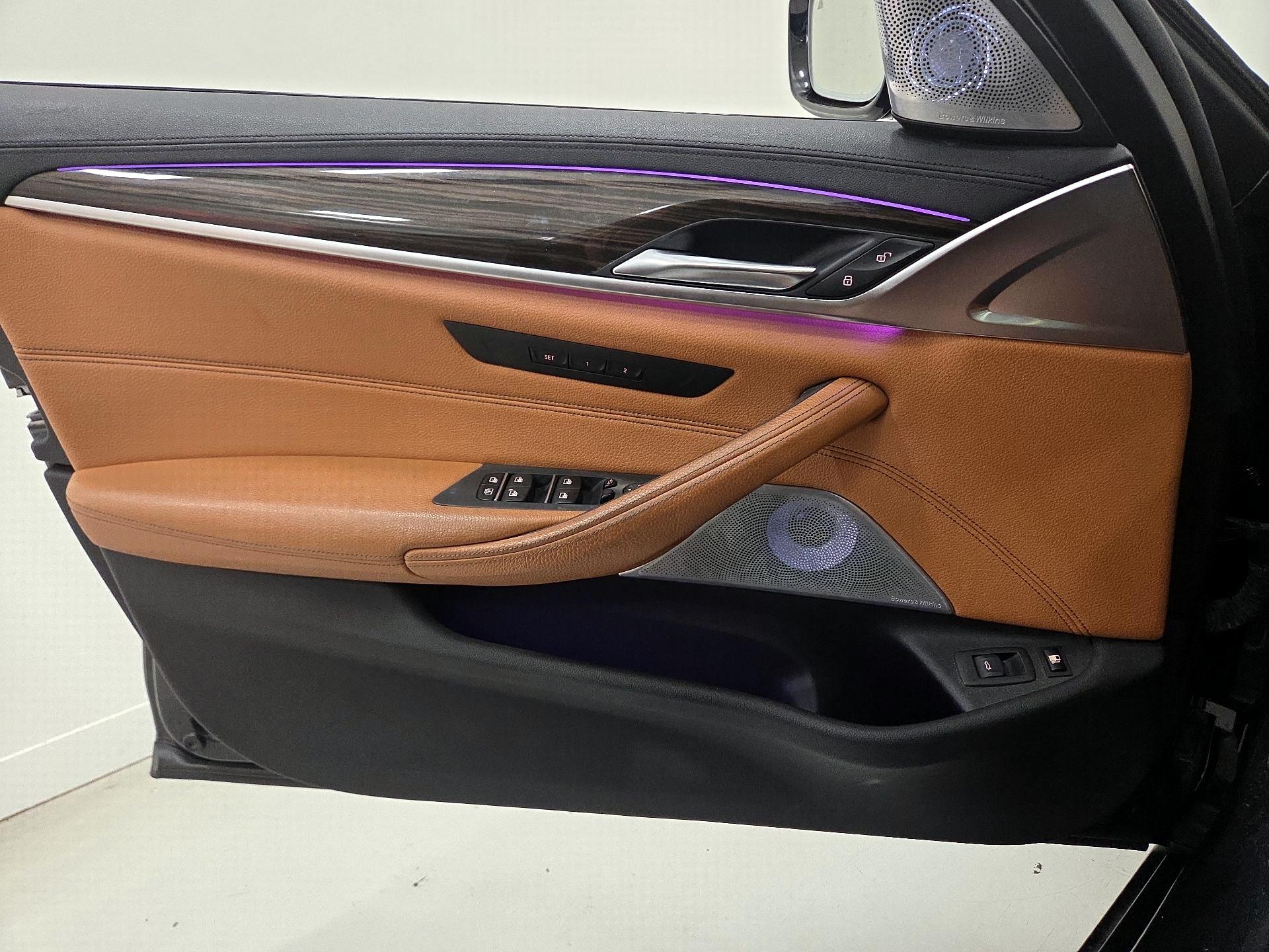 Thumbnail: 2018 BMW 5 Series - 12