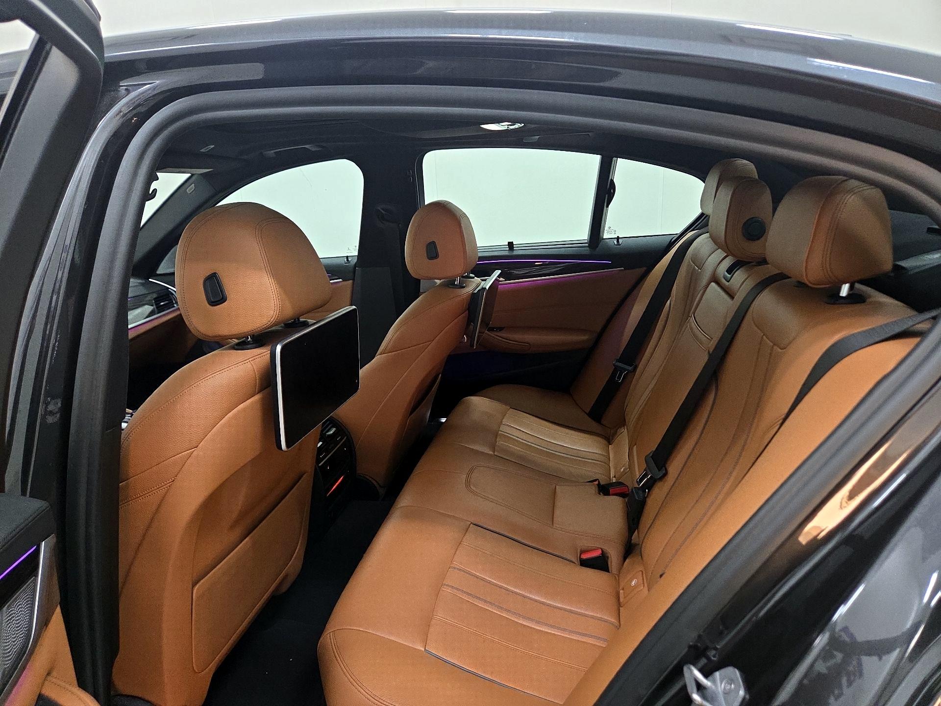Thumbnail: 2018 BMW 5 Series - 20