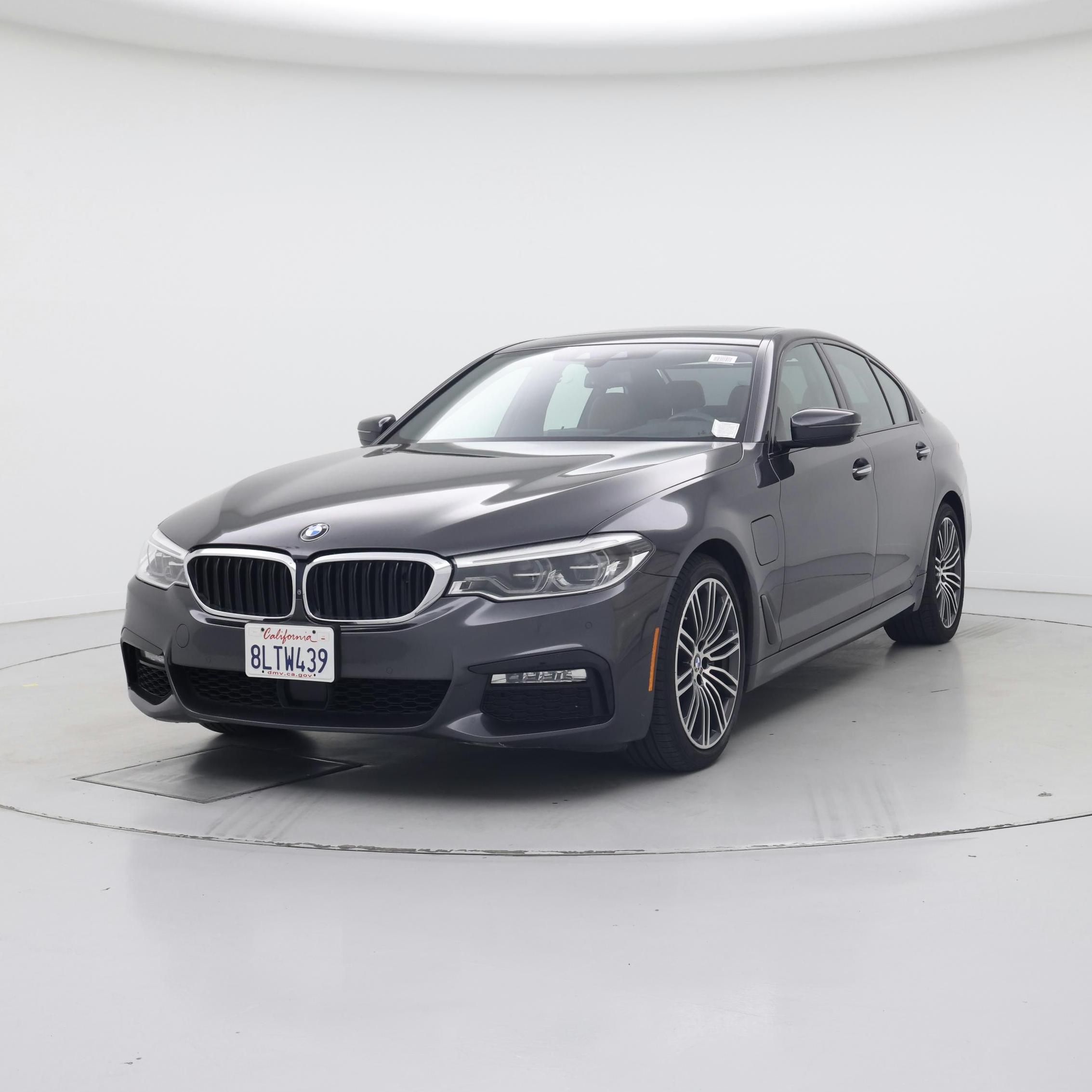 Thumbnail: 2018 BMW 5 Series - 4
