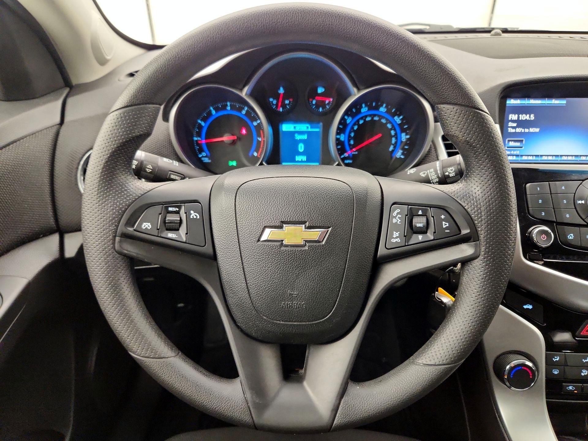 Thumbnail: 2016 Chevrolet Cruze - 10