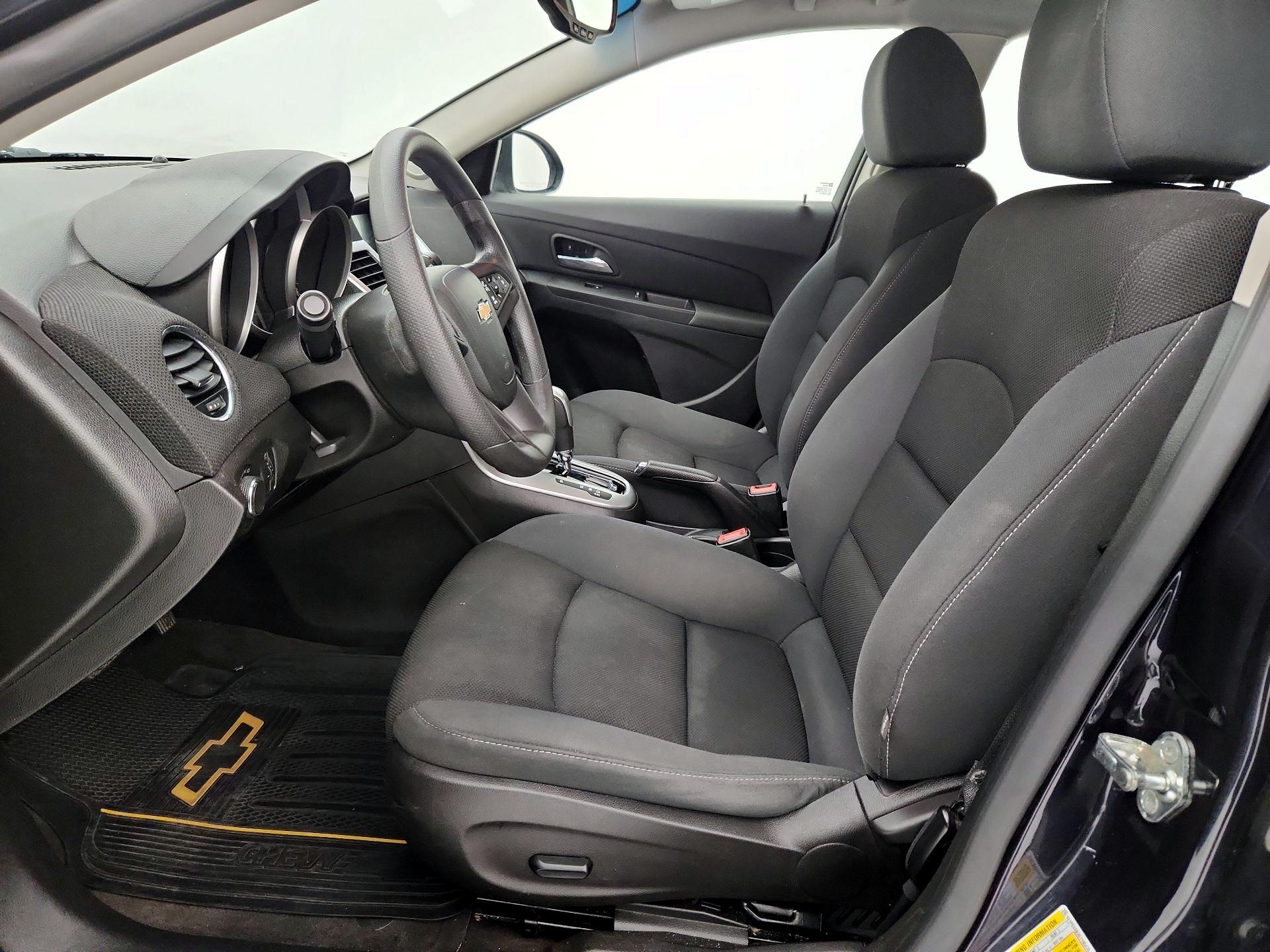 Thumbnail: 2016 Chevrolet Cruze - 11