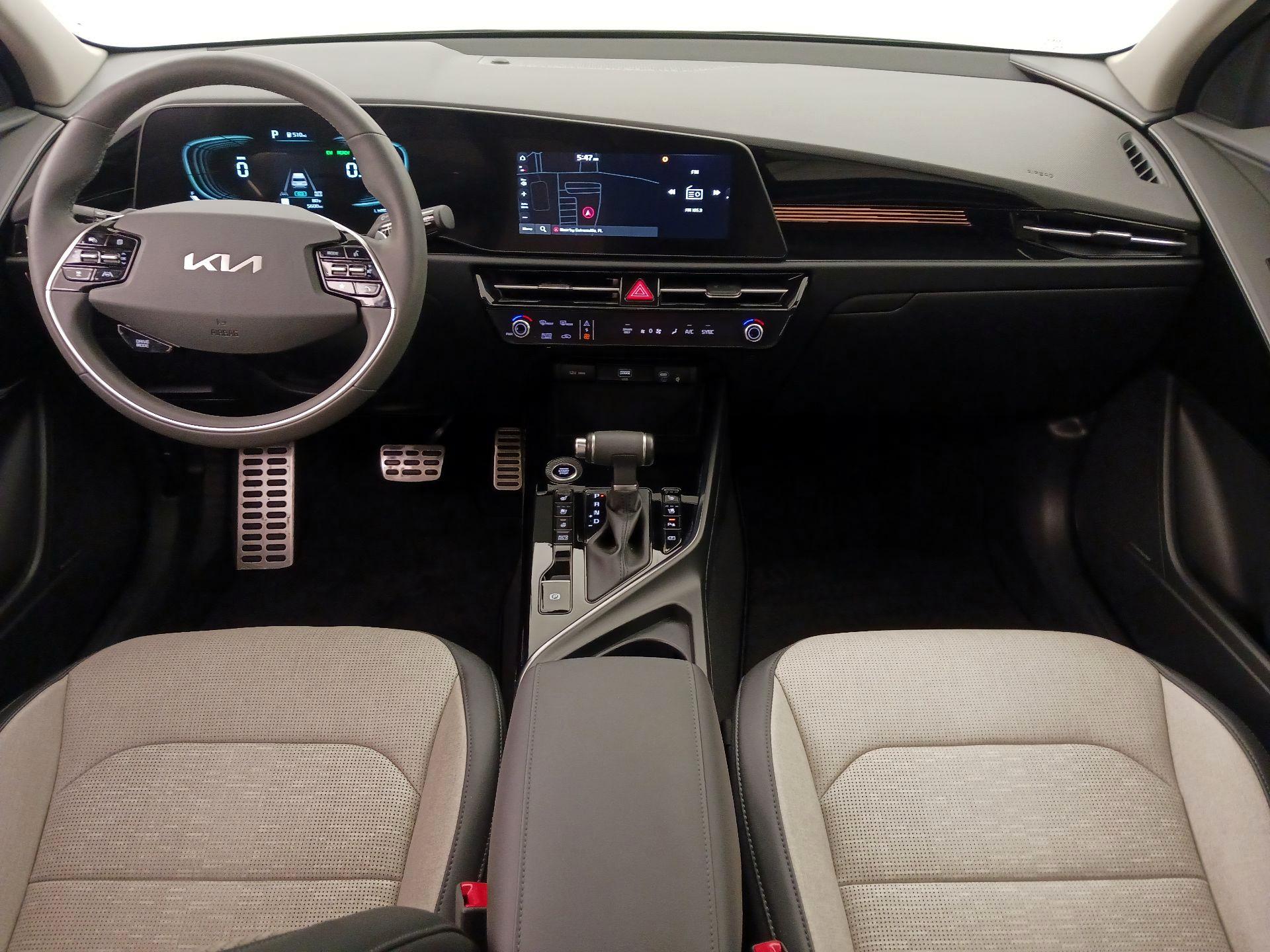 Thumbnail: 2024 Kia Niro - 9