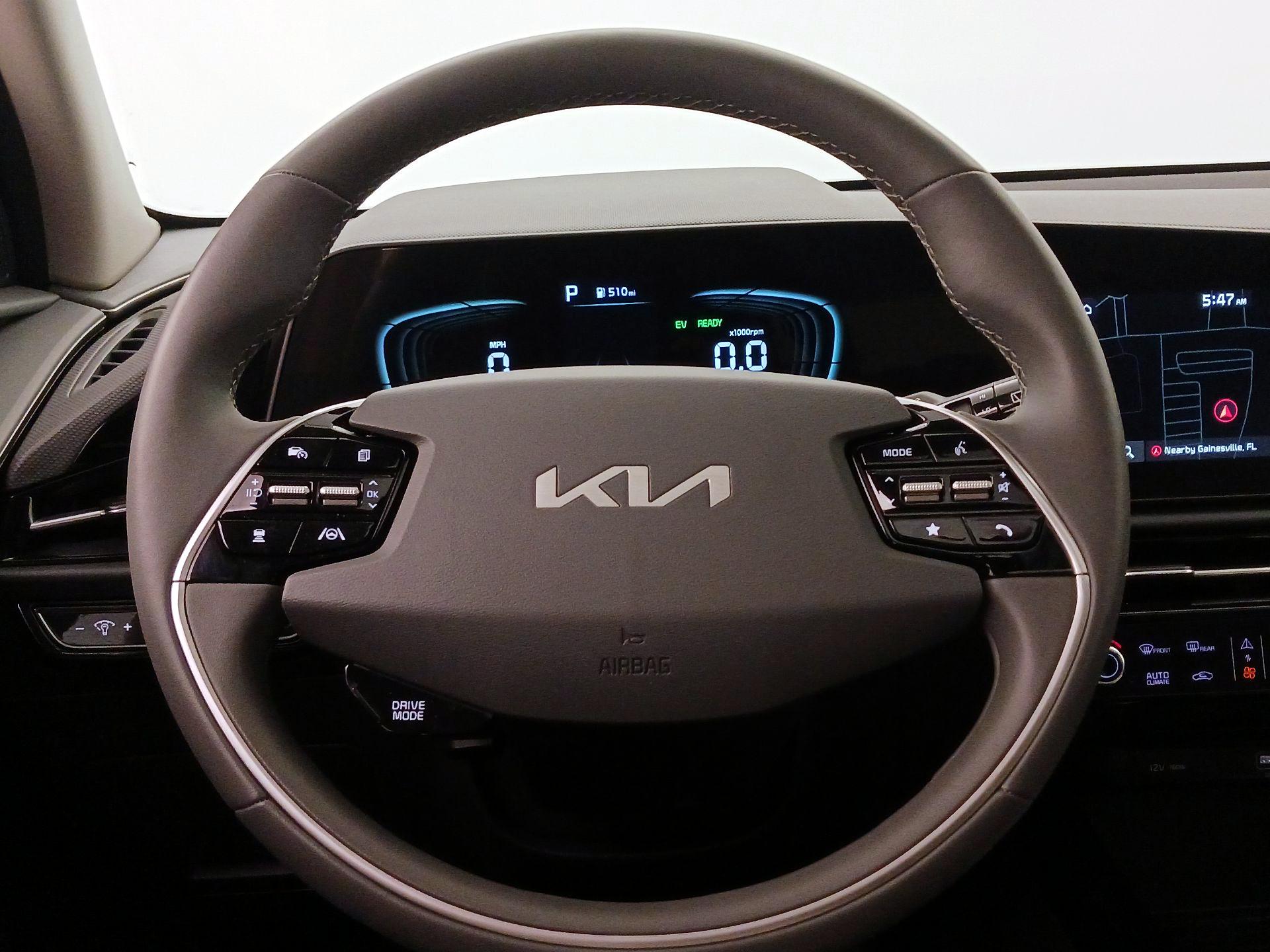 Thumbnail: 2024 Kia Niro - 10