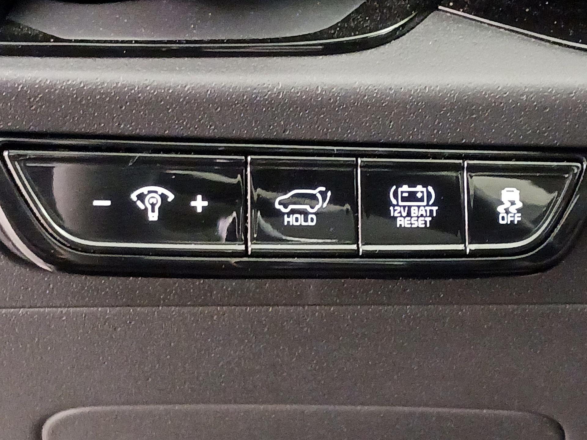 Thumbnail: 2024 Kia Niro - 13