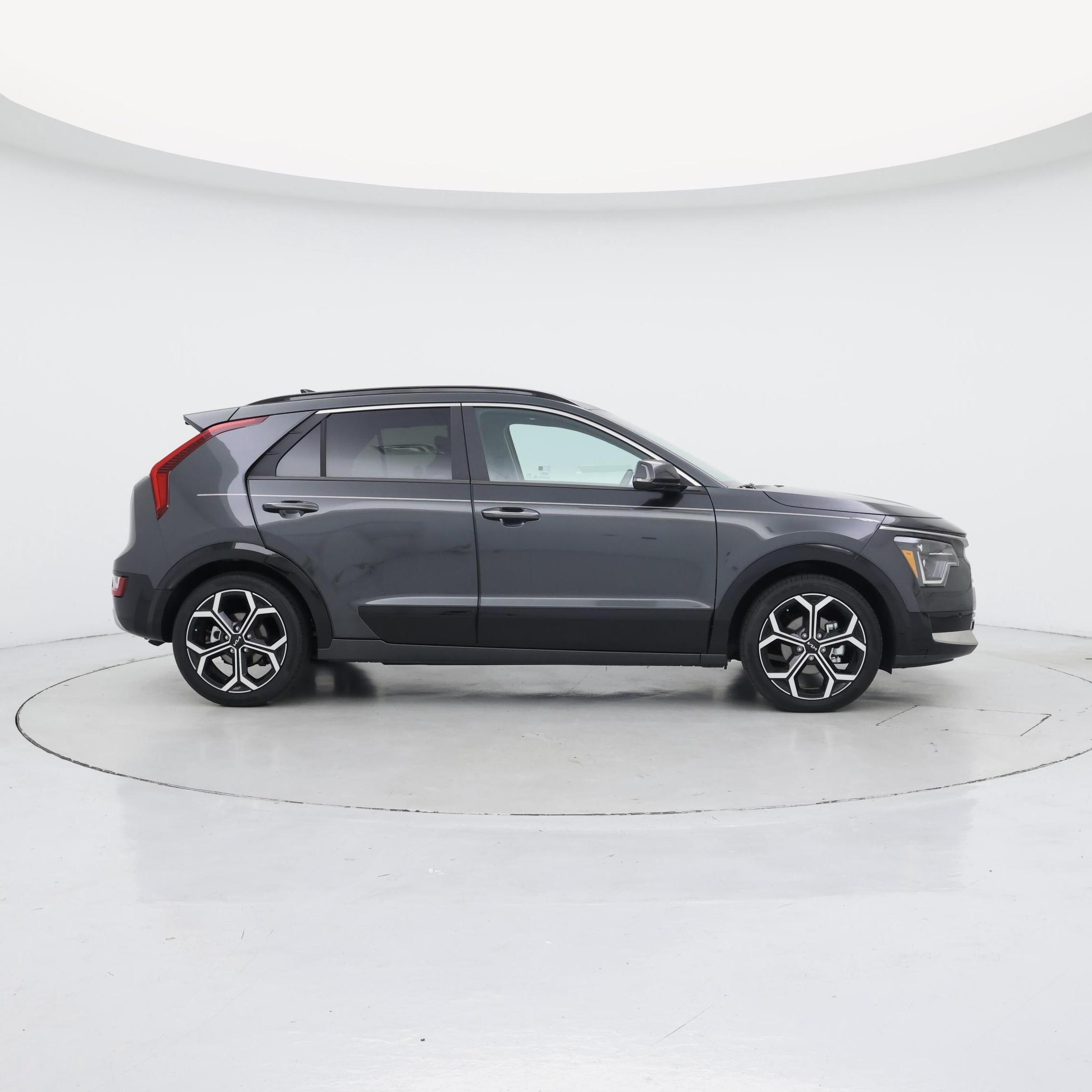 Thumbnail: 2024 Kia Niro - 7