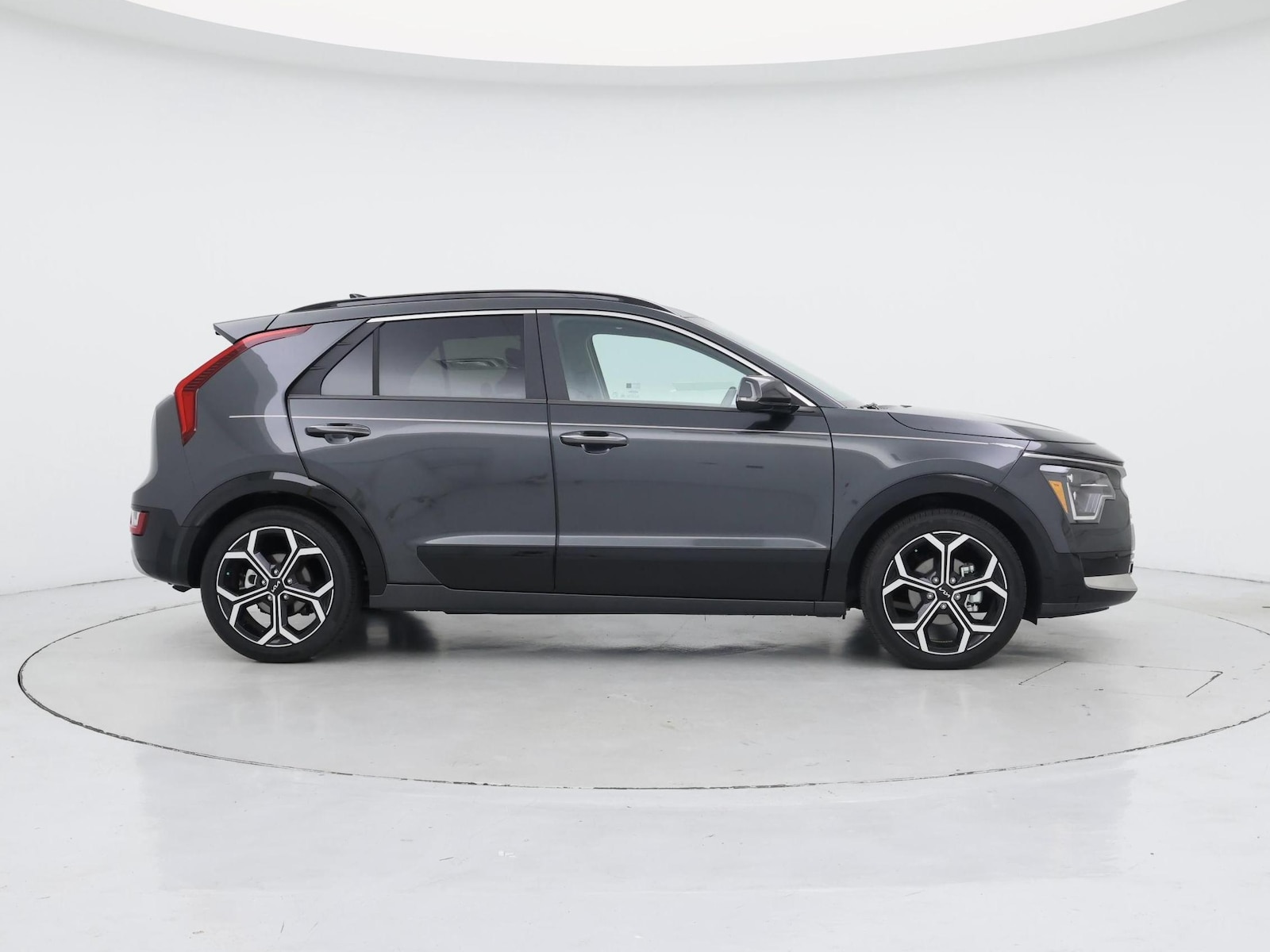 2024 Kia Niro SX Touring - Photo 8