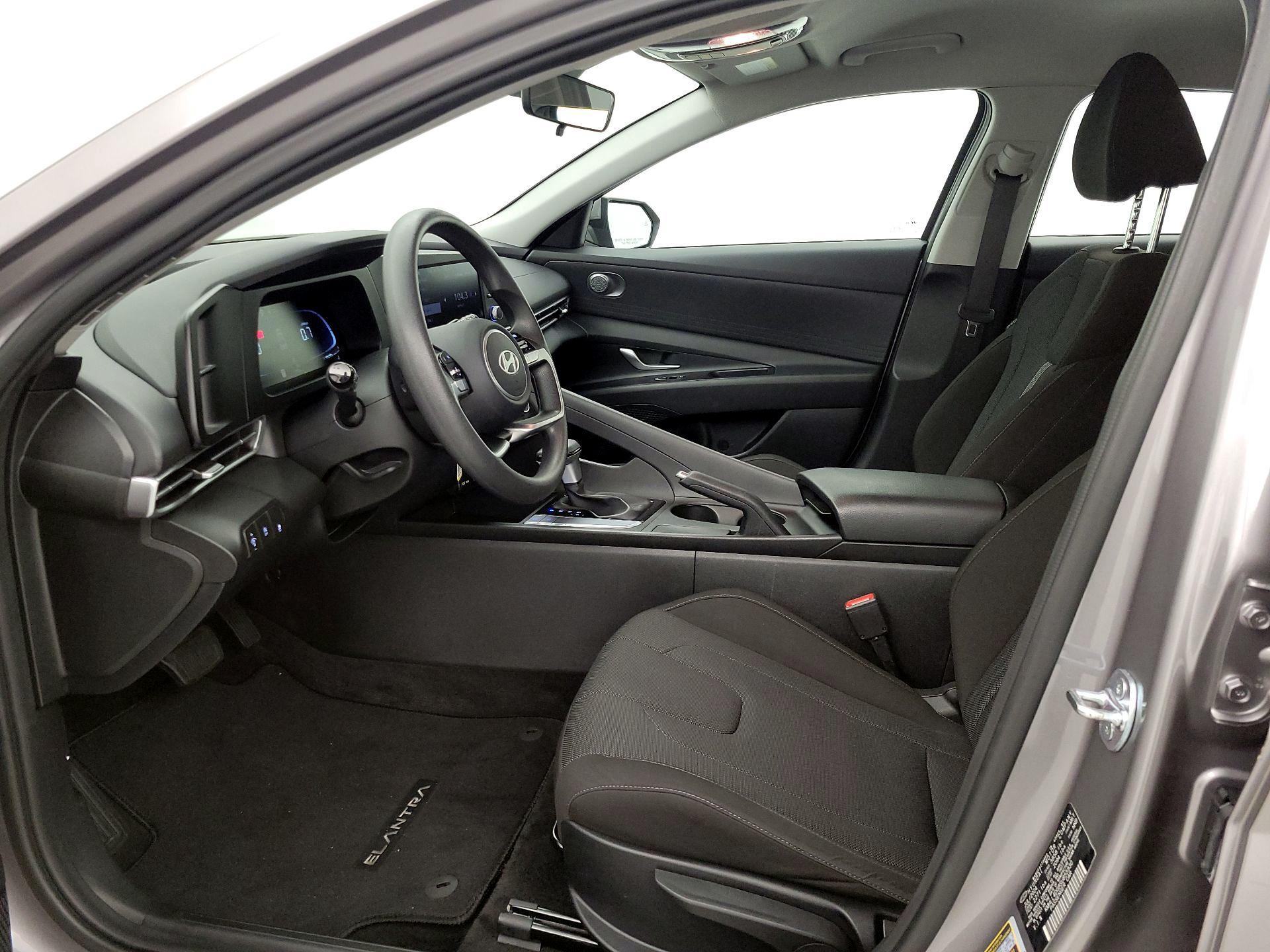 Thumbnail: 2025 Hyundai Elantra - 11