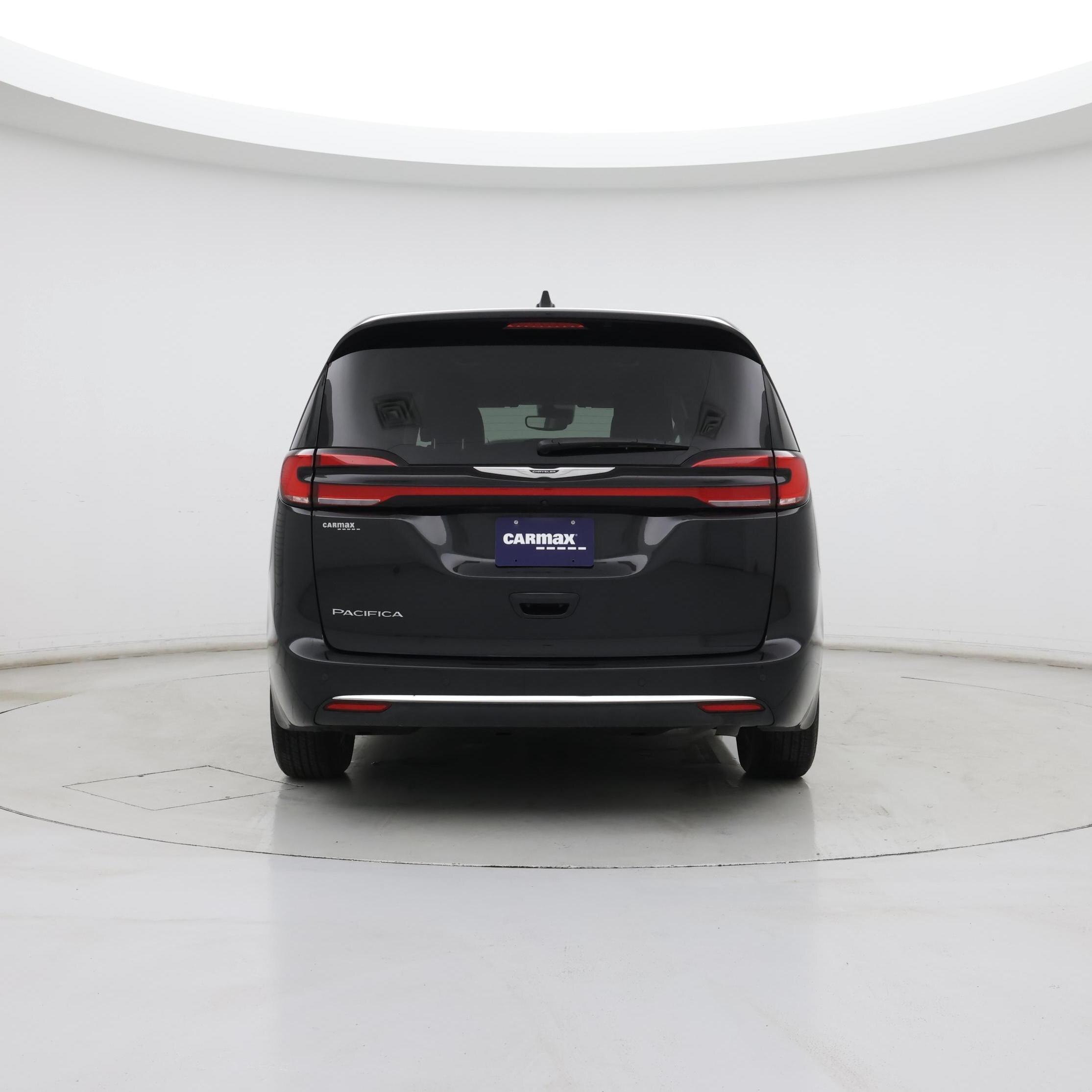 Thumbnail: 2023 Chrysler Pacifica - 6