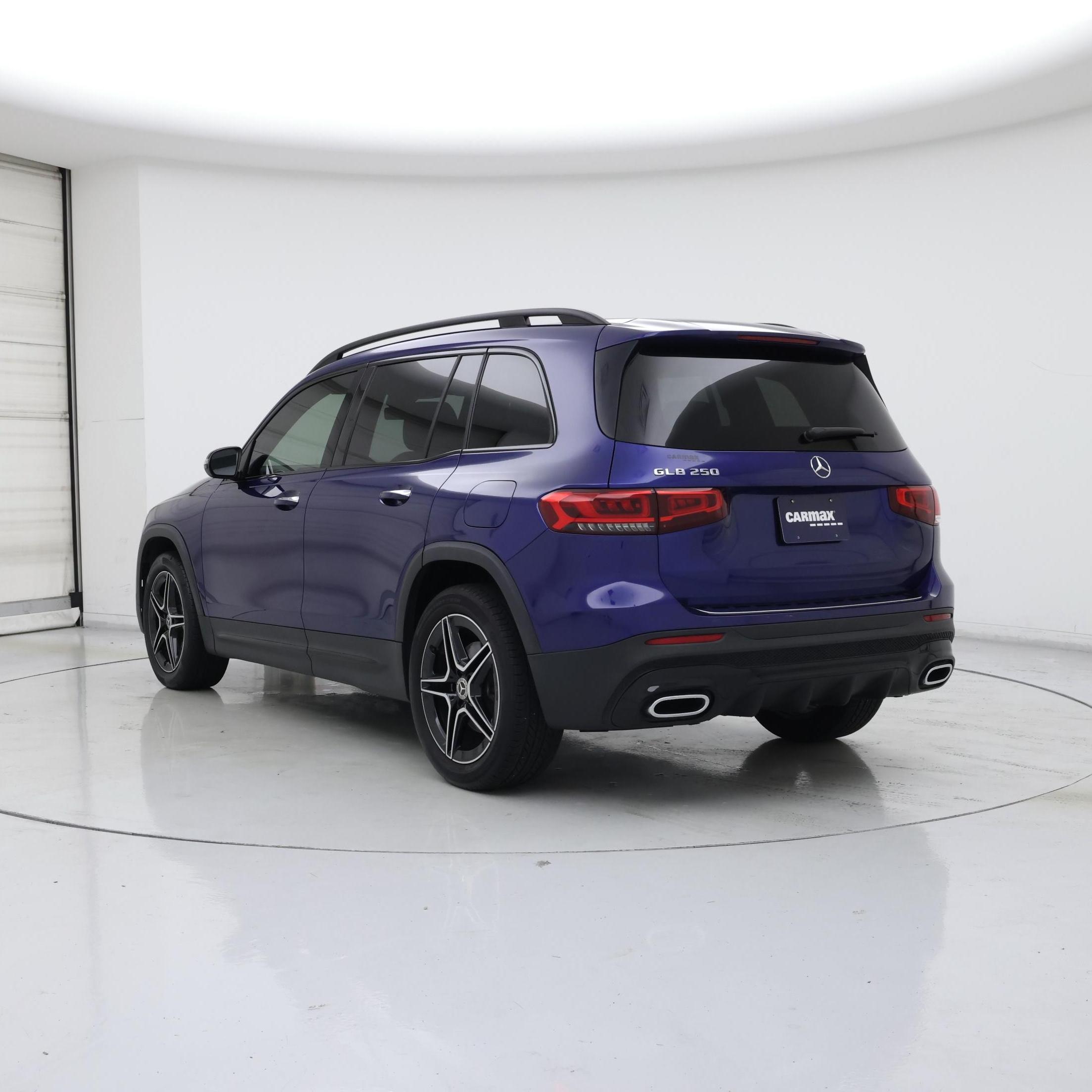 Thumbnail: 2021 Mercedes-Benz GLB - 2