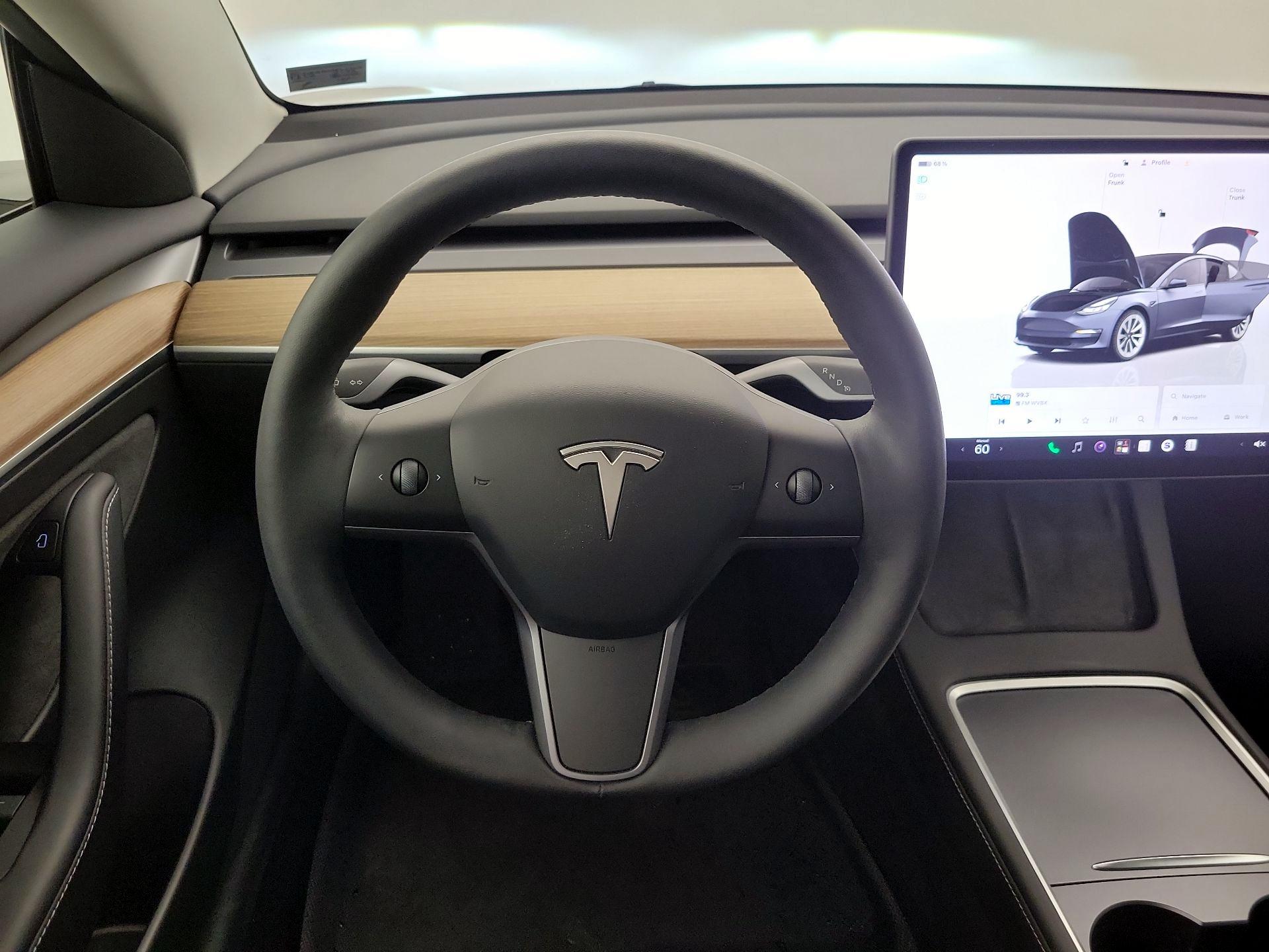 Thumbnail: 2023 Tesla Model 3 - 10