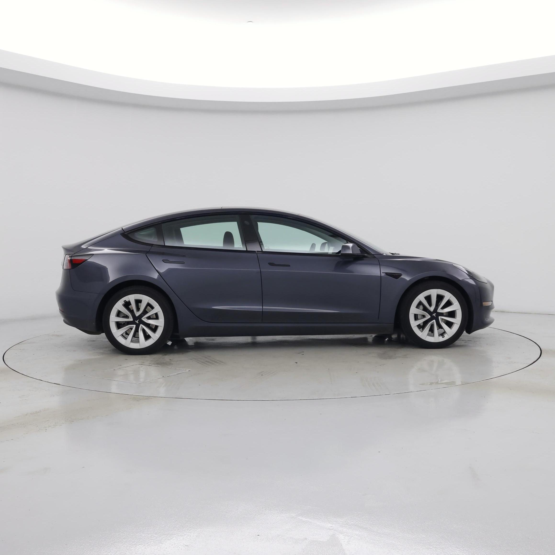 Thumbnail: 2023 Tesla Model 3 - 7