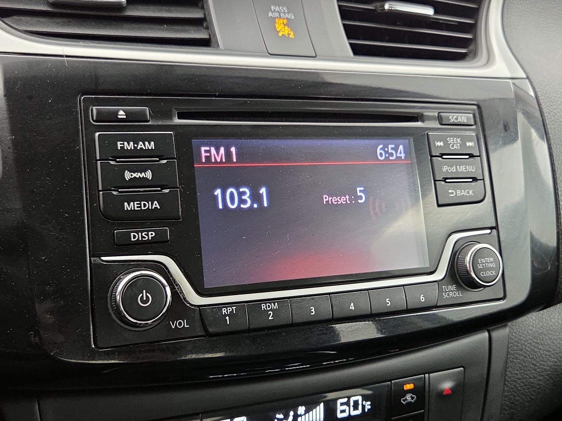 Thumbnail: 2018 Nissan Sentra - 15