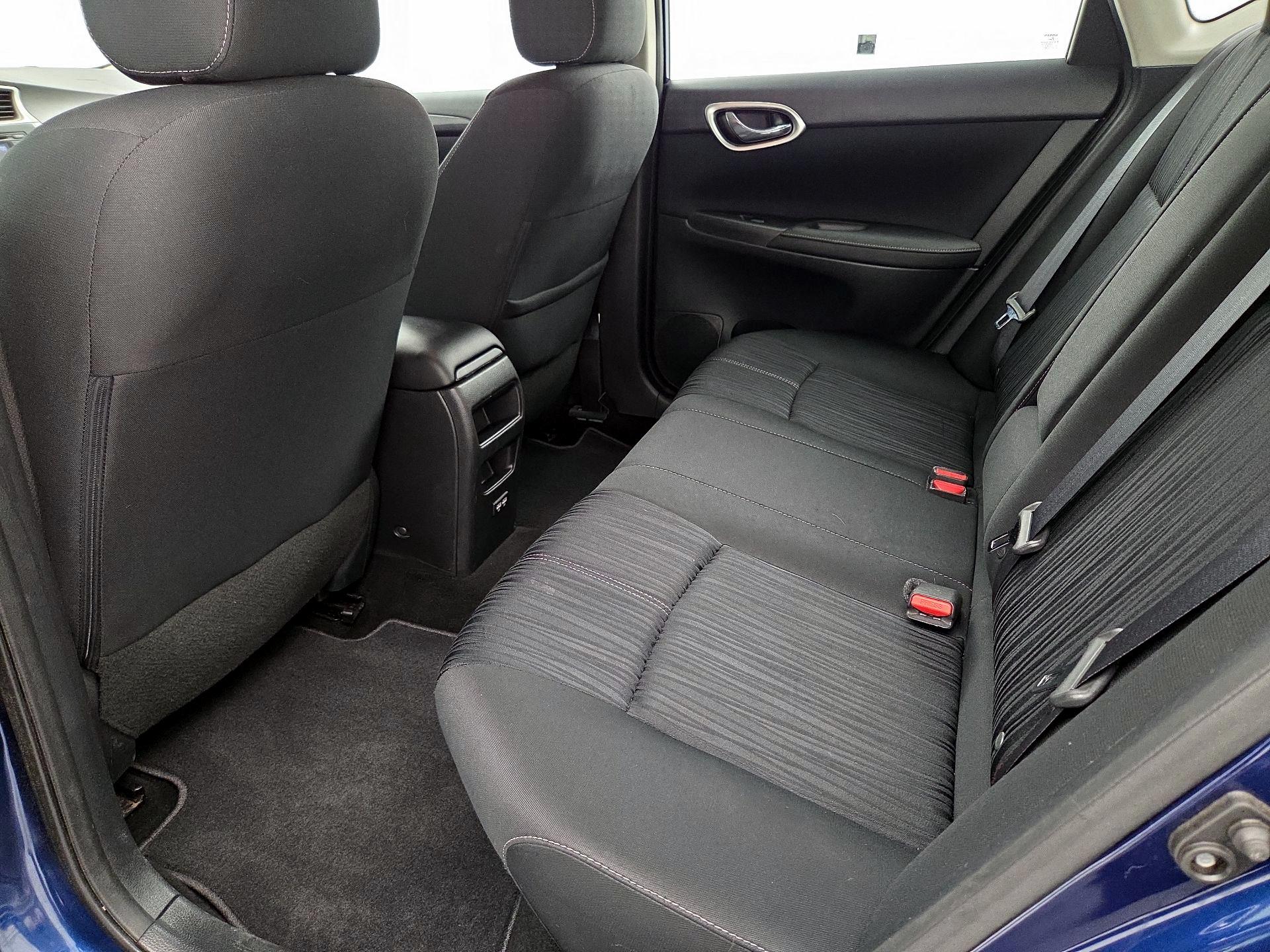 Thumbnail: 2018 Nissan Sentra - 19