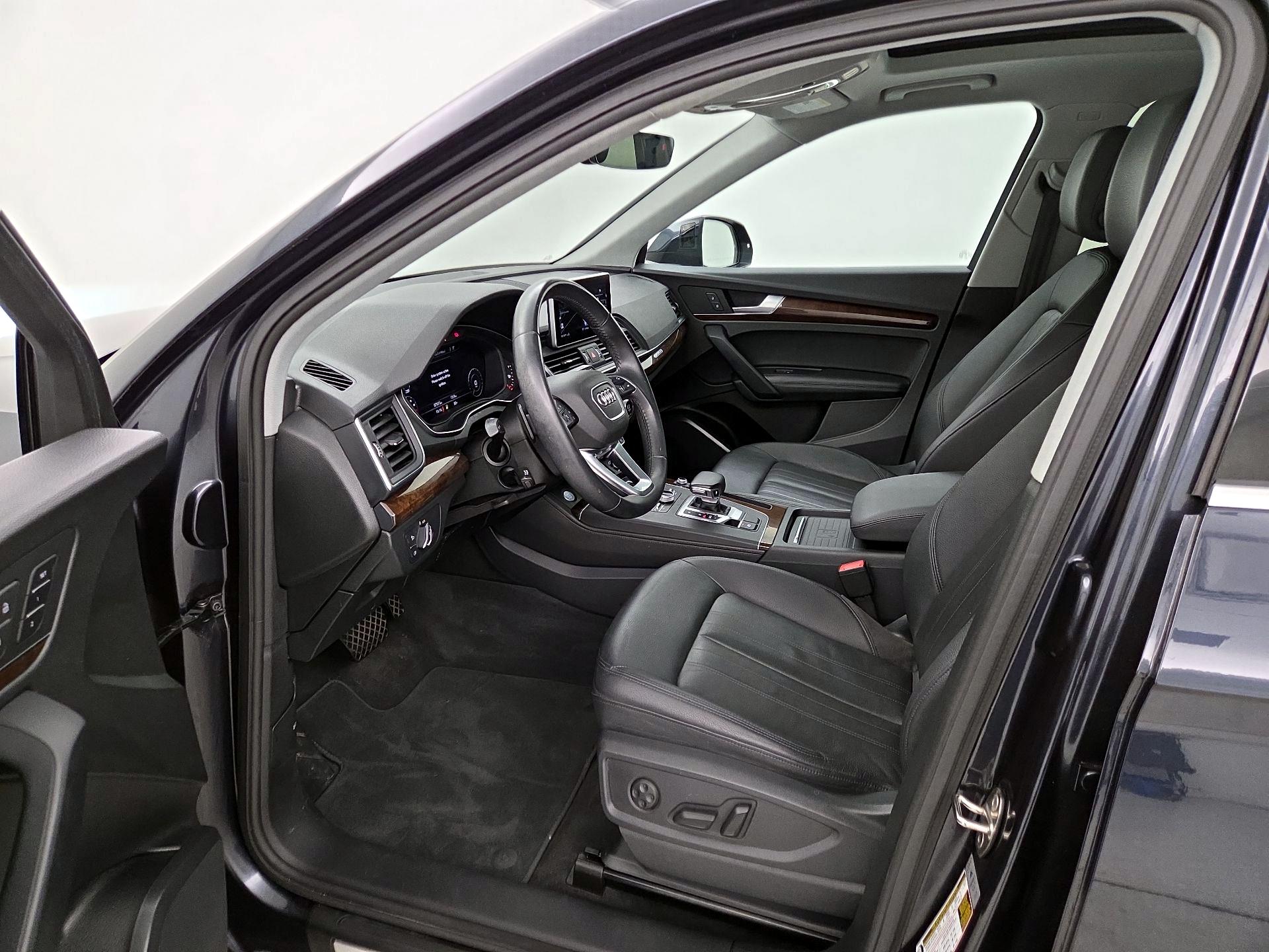 Thumbnail: 2019 Audi Q5 - 11