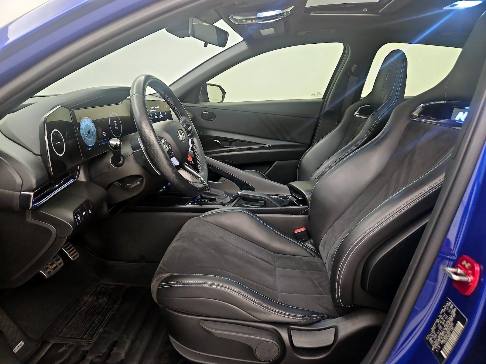 2022 Hyundai Elantra N - Photo 12