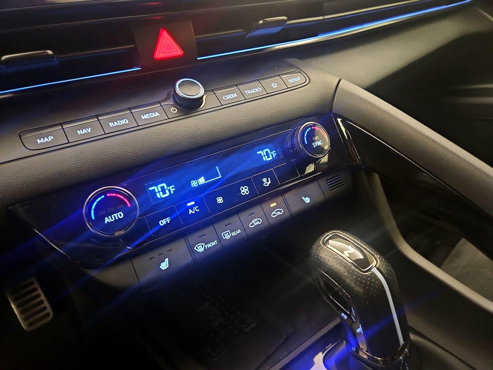2022 Hyundai Elantra N - Photo 18