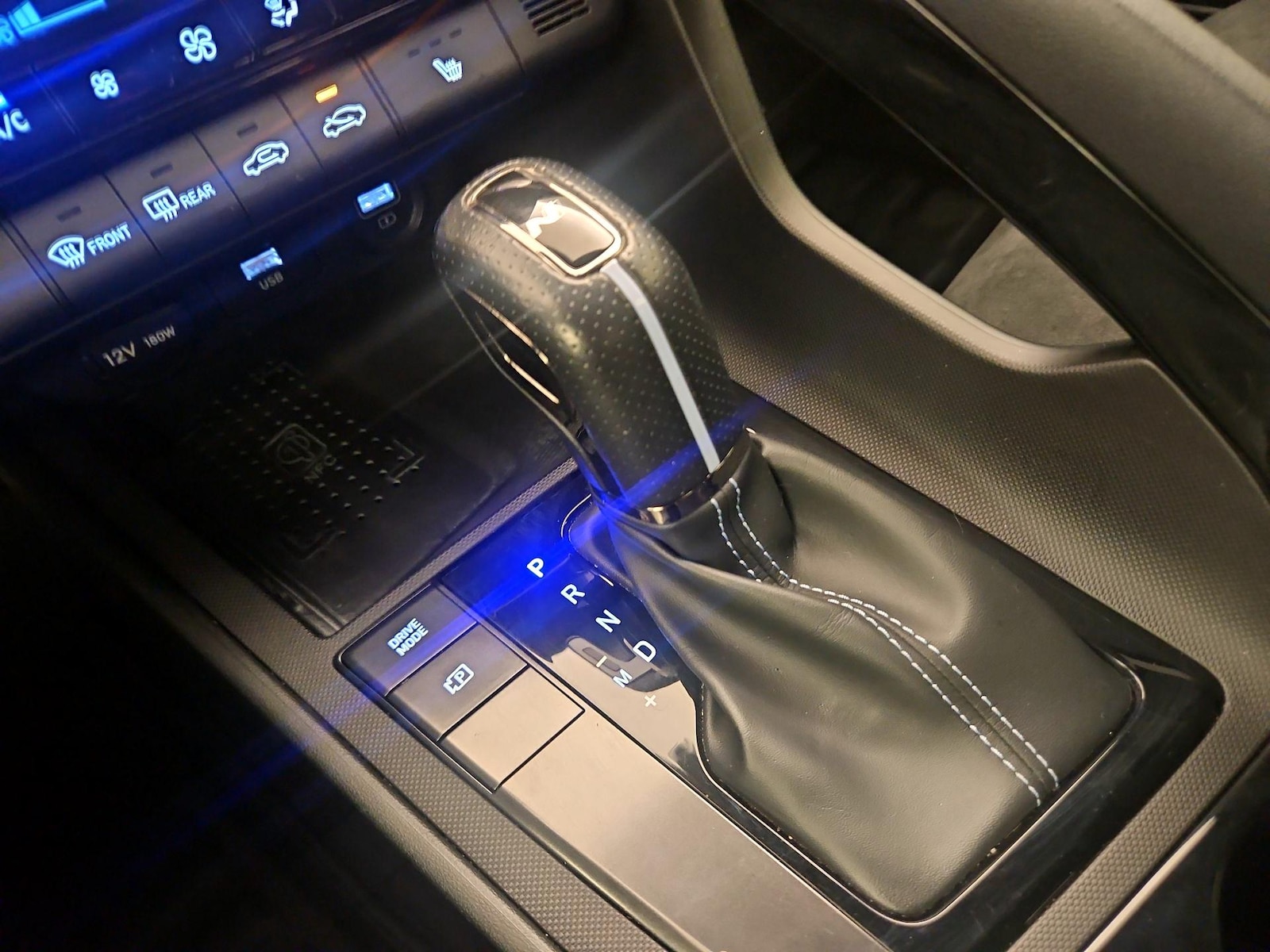 2022 Hyundai Elantra N - Photo 19