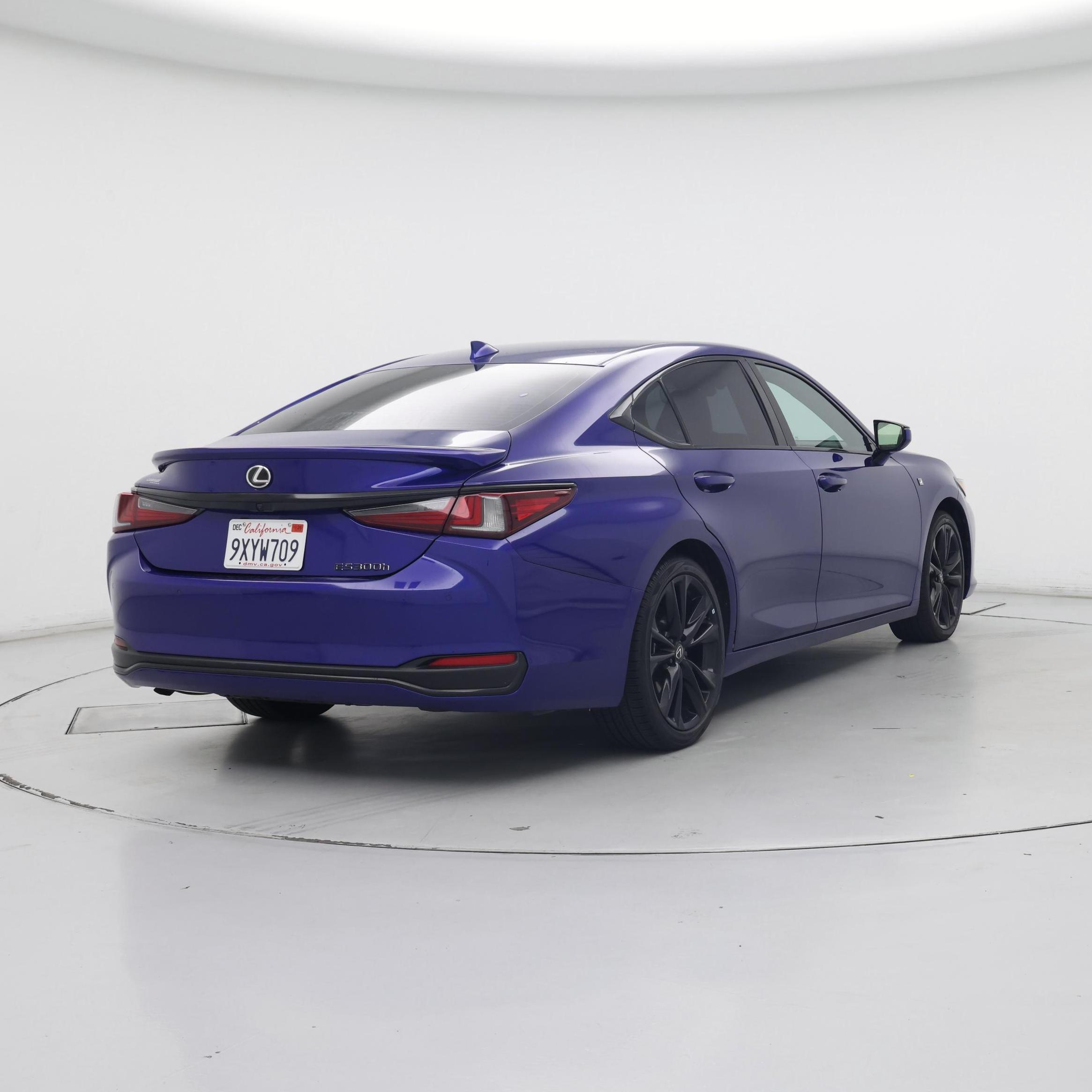 Thumbnail: 2023 Lexus ES - 8