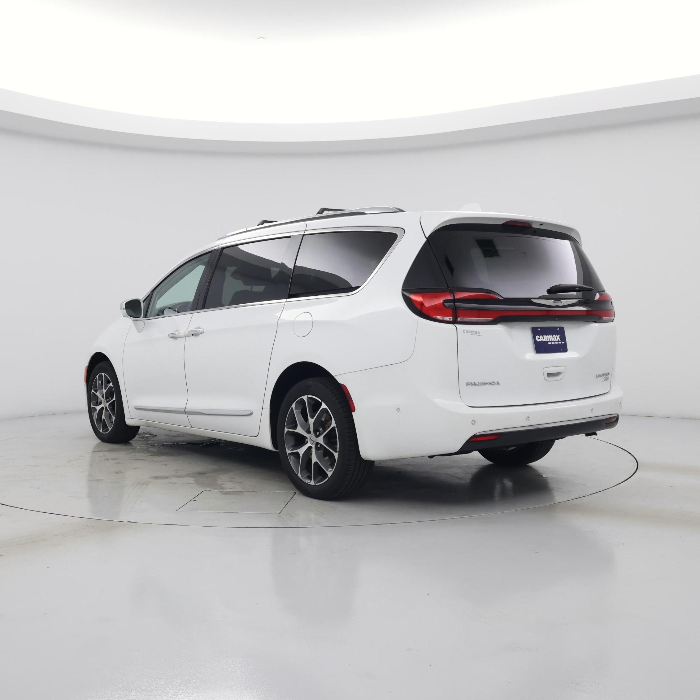 Thumbnail: 2021 Chrysler Pacifica - 2