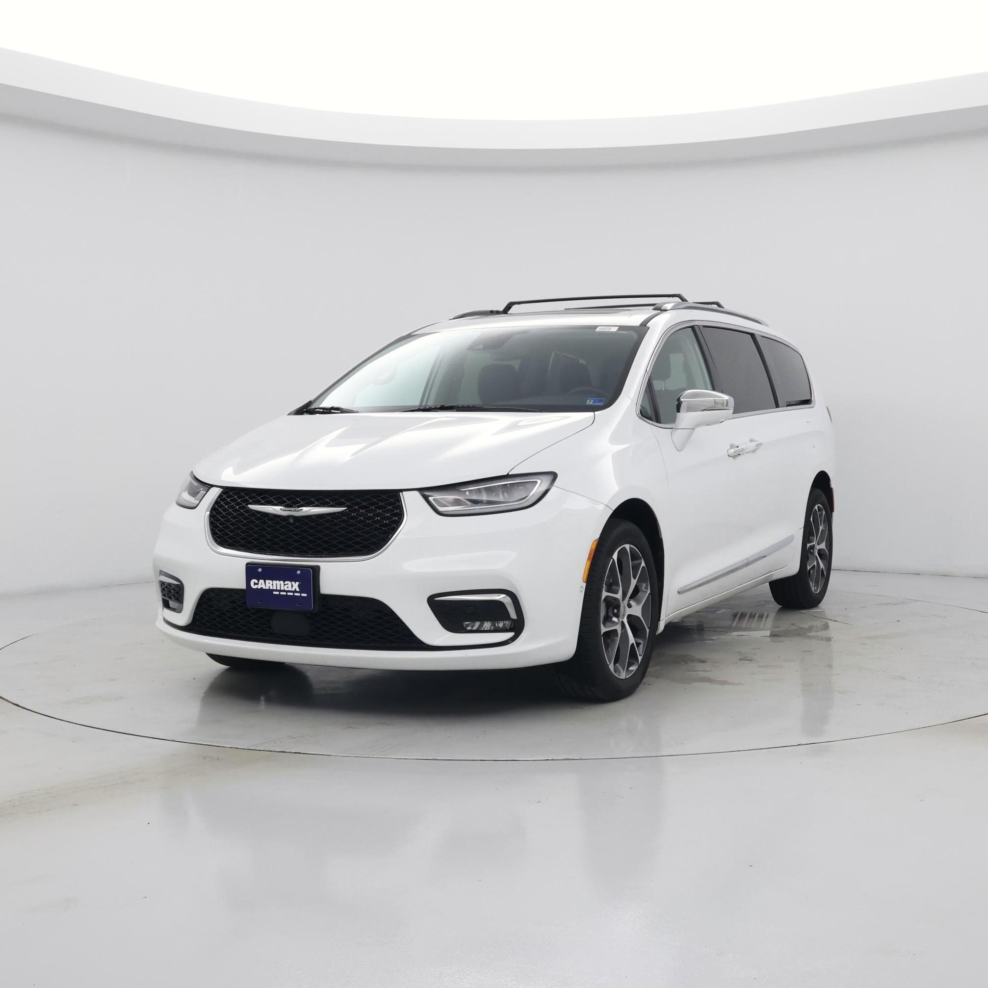 Thumbnail: 2021 Chrysler Pacifica - 4