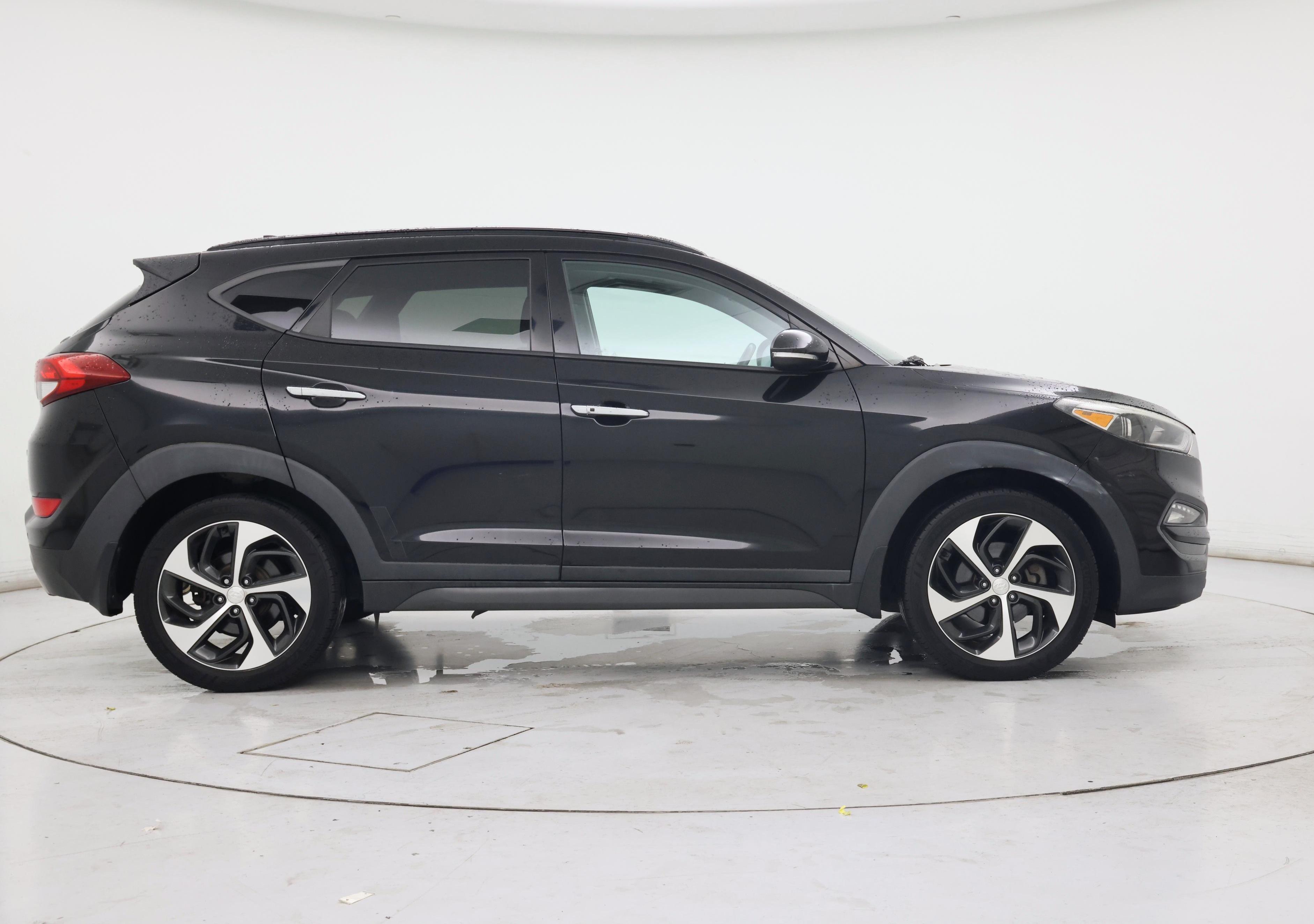 Thumbnail: 2016 Hyundai Tucson - 7
