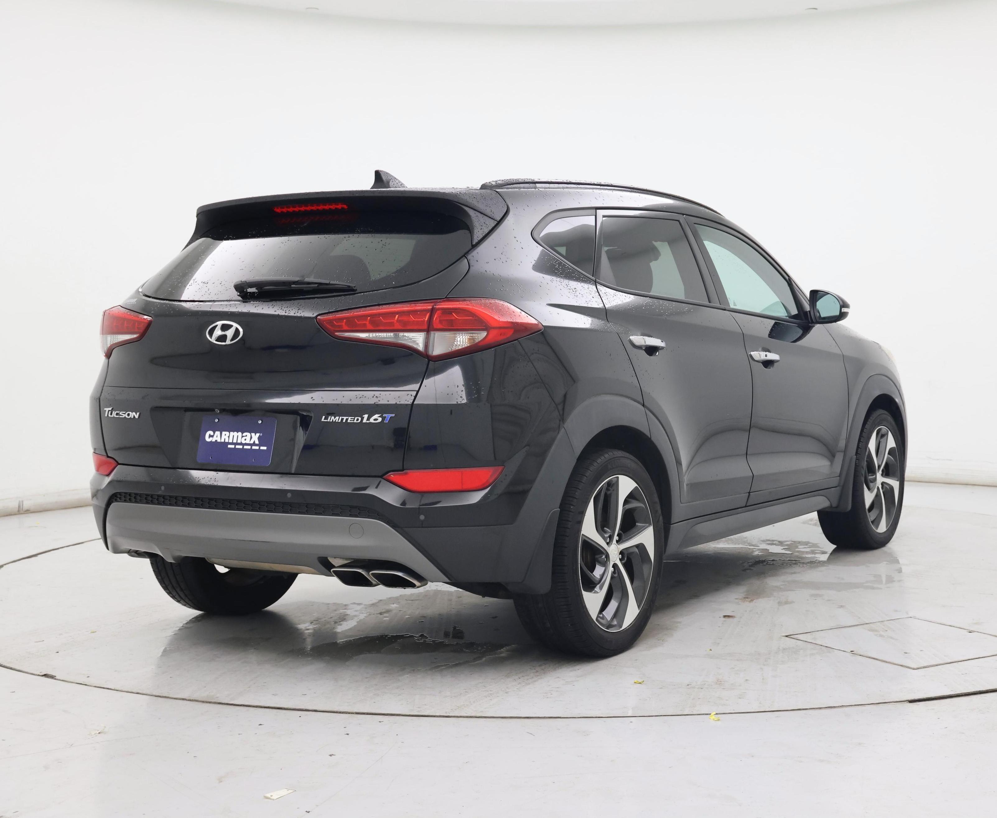 Thumbnail: 2016 Hyundai Tucson - 8