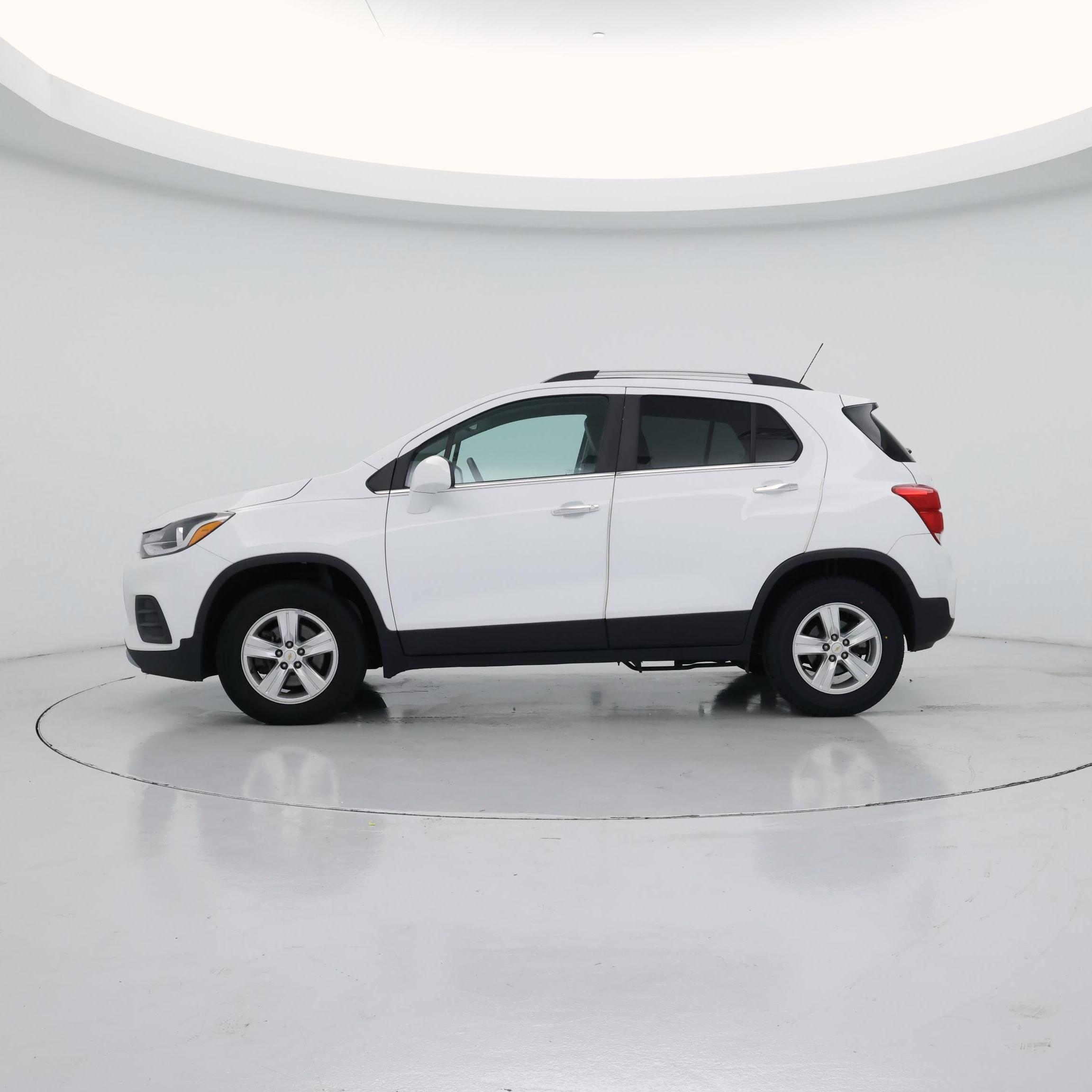Thumbnail: 2020 Chevrolet Trax - 3