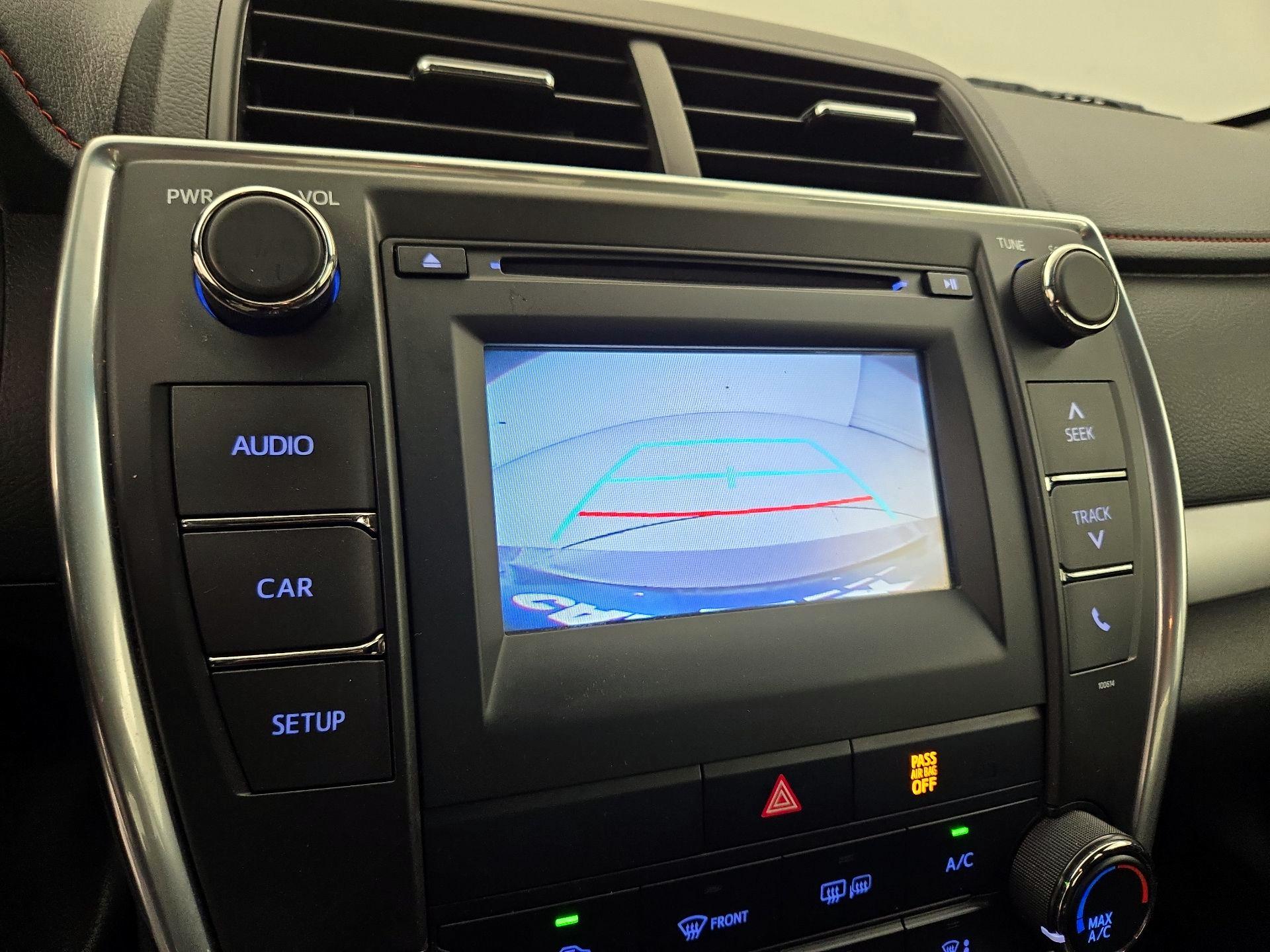 Thumbnail: 2016 Toyota Camry - 14