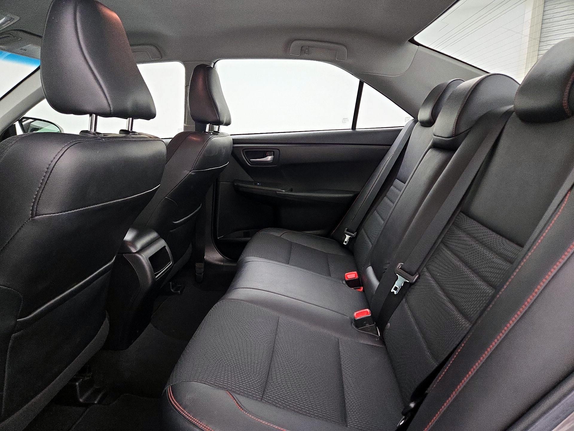 Thumbnail: 2016 Toyota Camry - 19