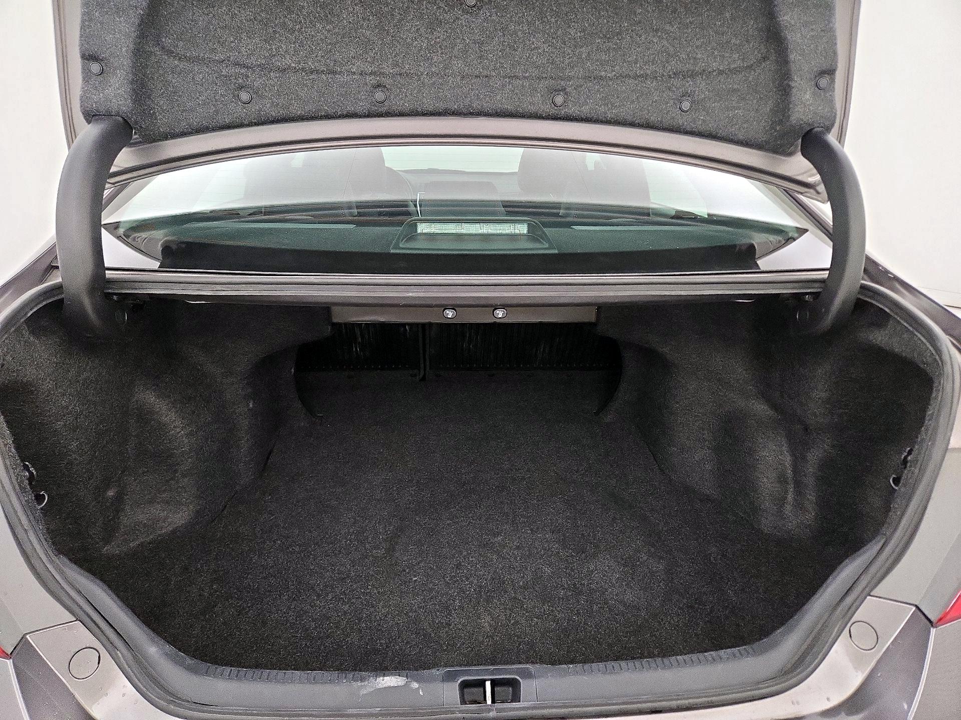 Thumbnail: 2016 Toyota Camry - 20