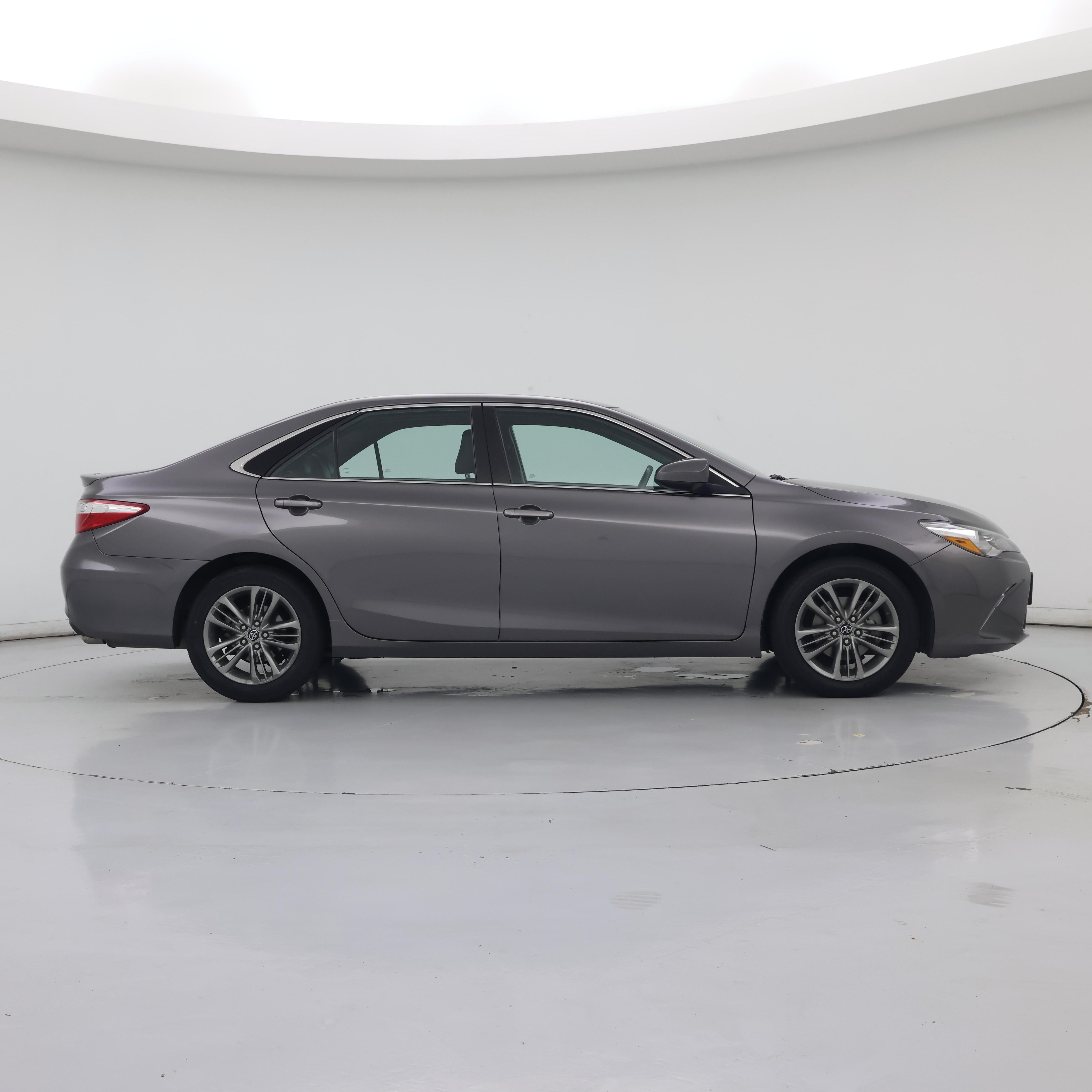 Thumbnail: 2016 Toyota Camry - 7