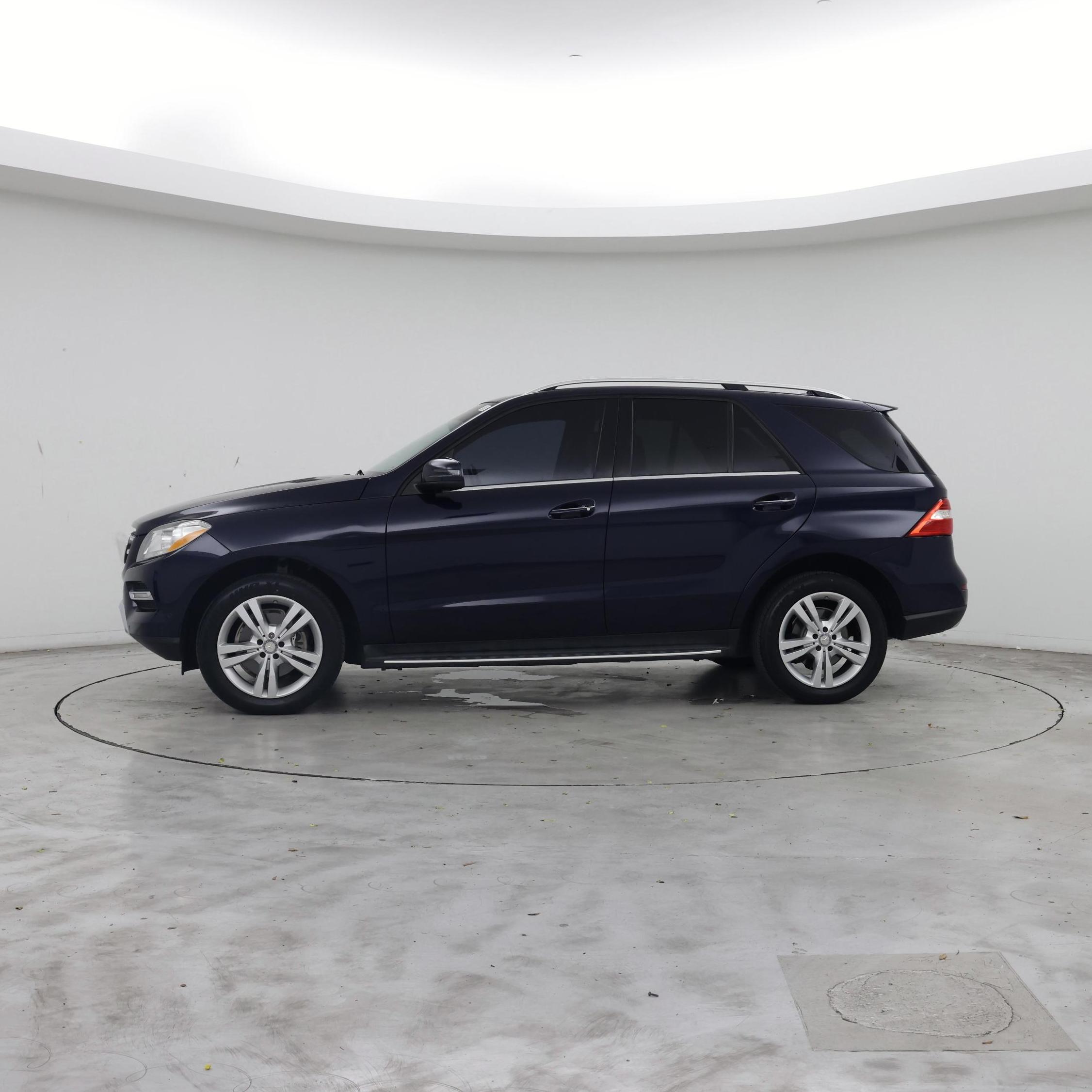 Thumbnail: 2015 Mercedes-Benz M-Class - 3