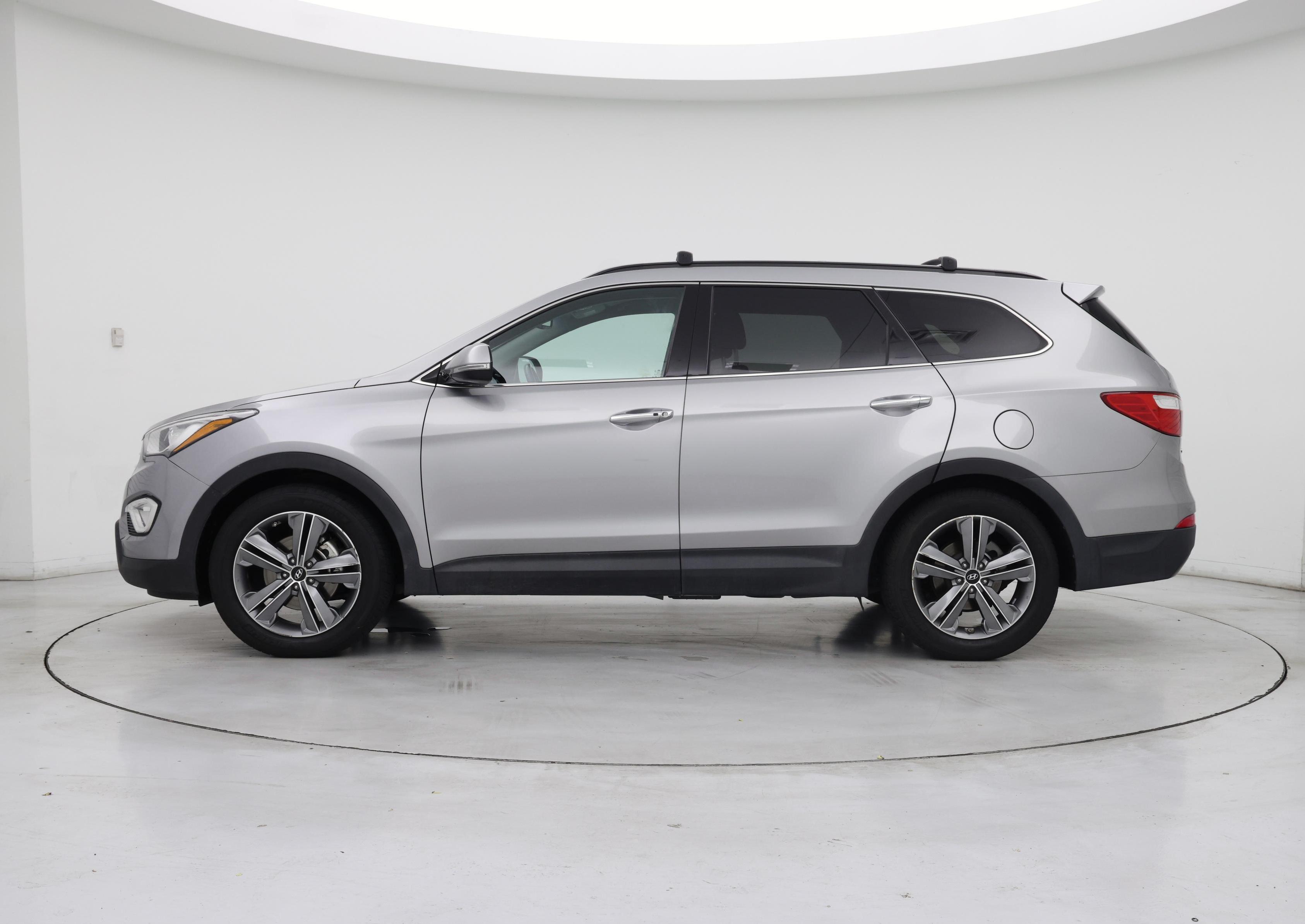 Thumbnail: 2015 Hyundai Santa Fe - 3