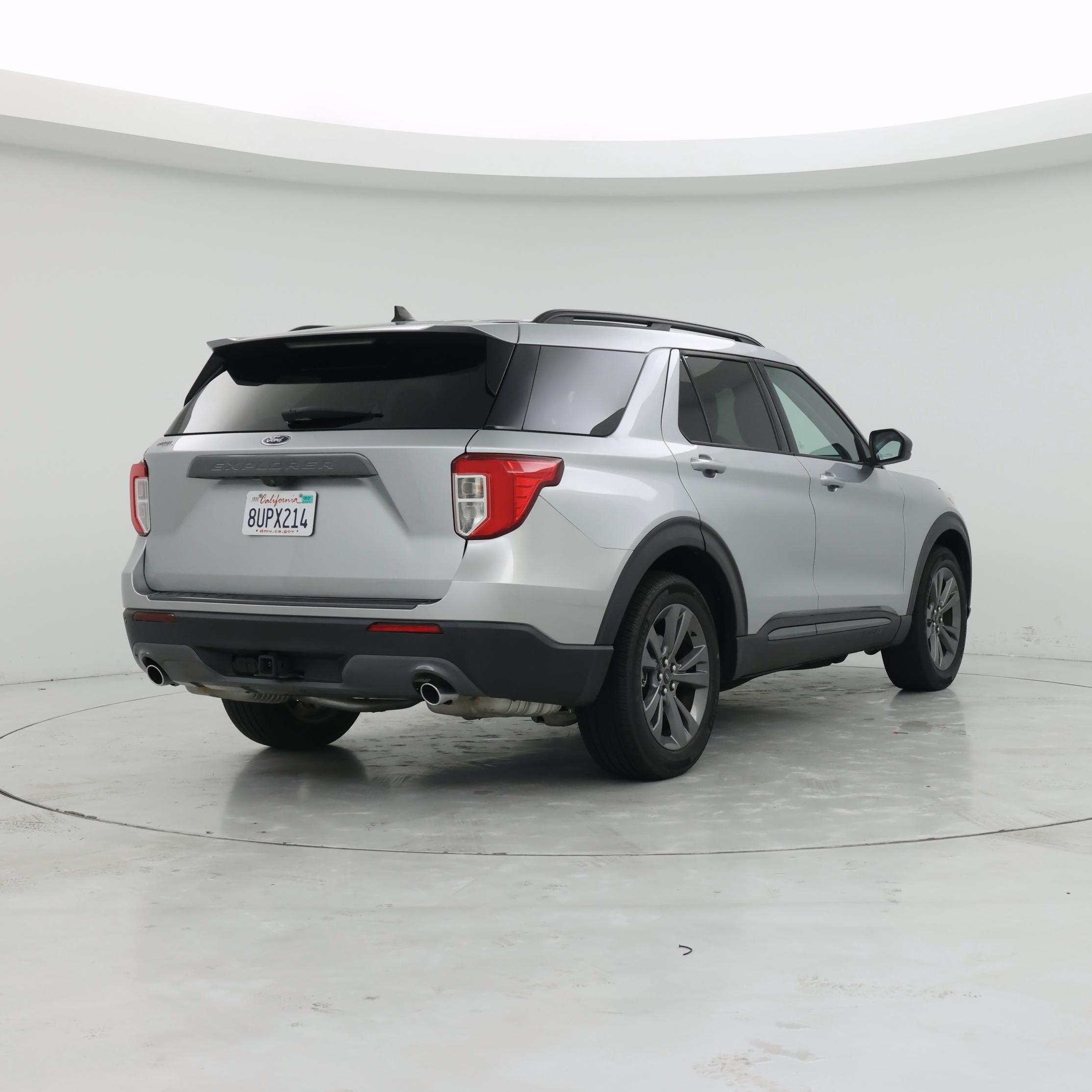 Thumbnail: 2021 Ford Explorer - 8