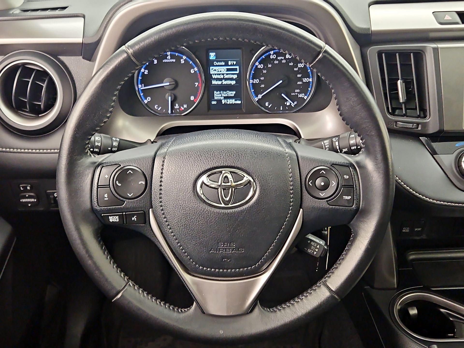 Thumbnail: 2016 Toyota RAV4 - 10