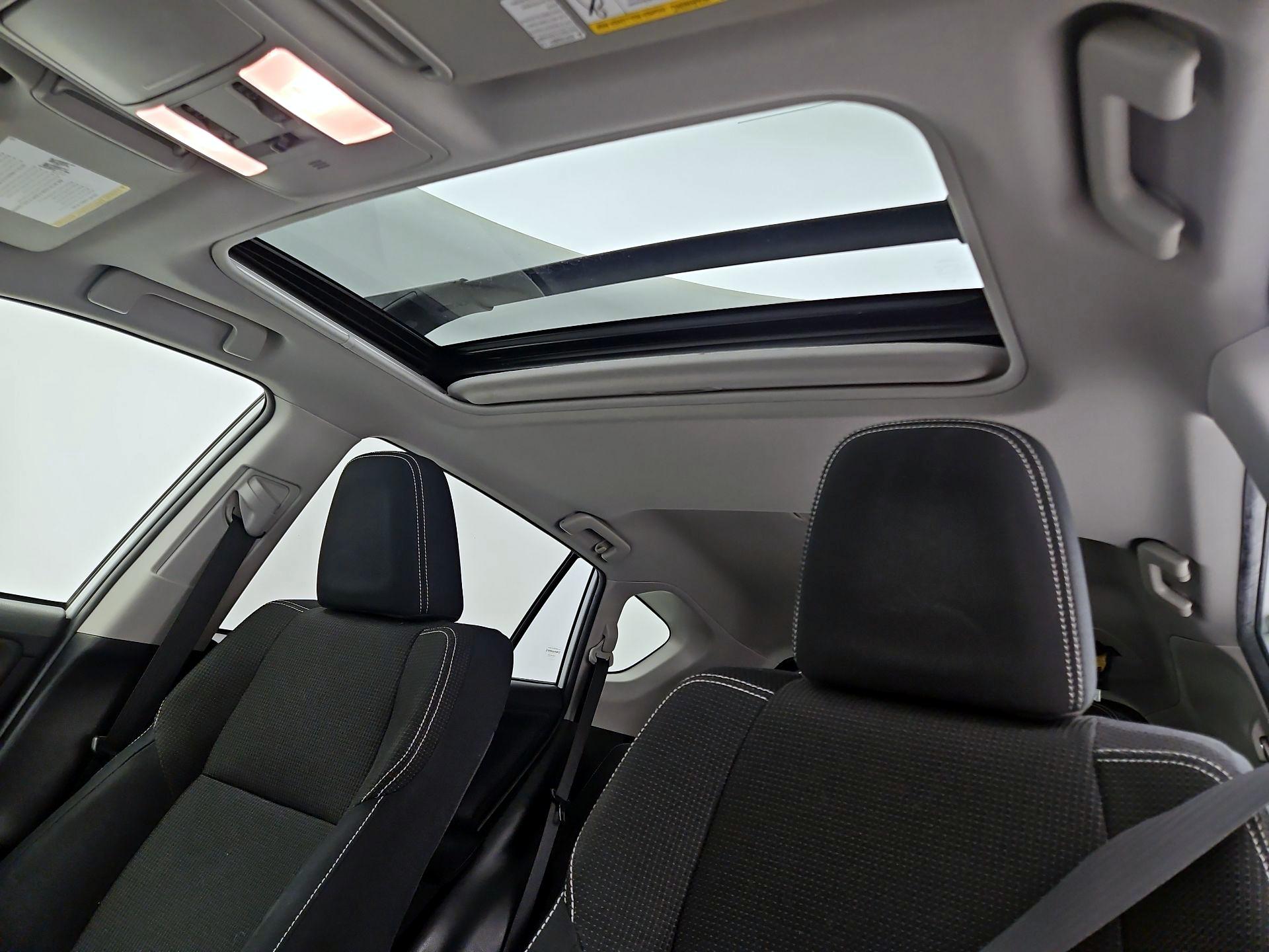 Thumbnail: 2016 Toyota RAV4 - 19